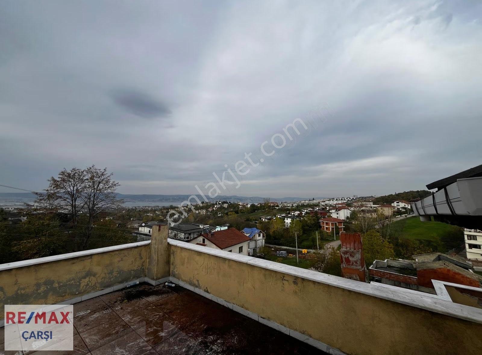 Başiskele Kılıçarslan Mah. 4+1 Satılık Natamam Villa - Görsel 5