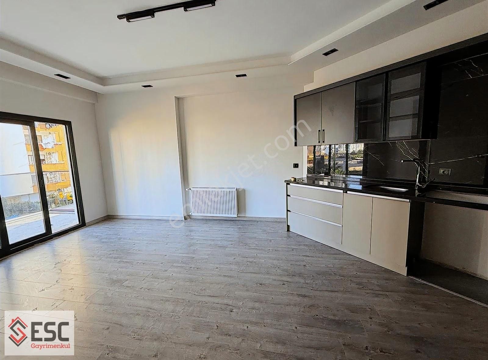 Esc'den Akdeniz Mh'de Havuzlu Site İçi Kiralık Daire Esc2210 - Görsel 2