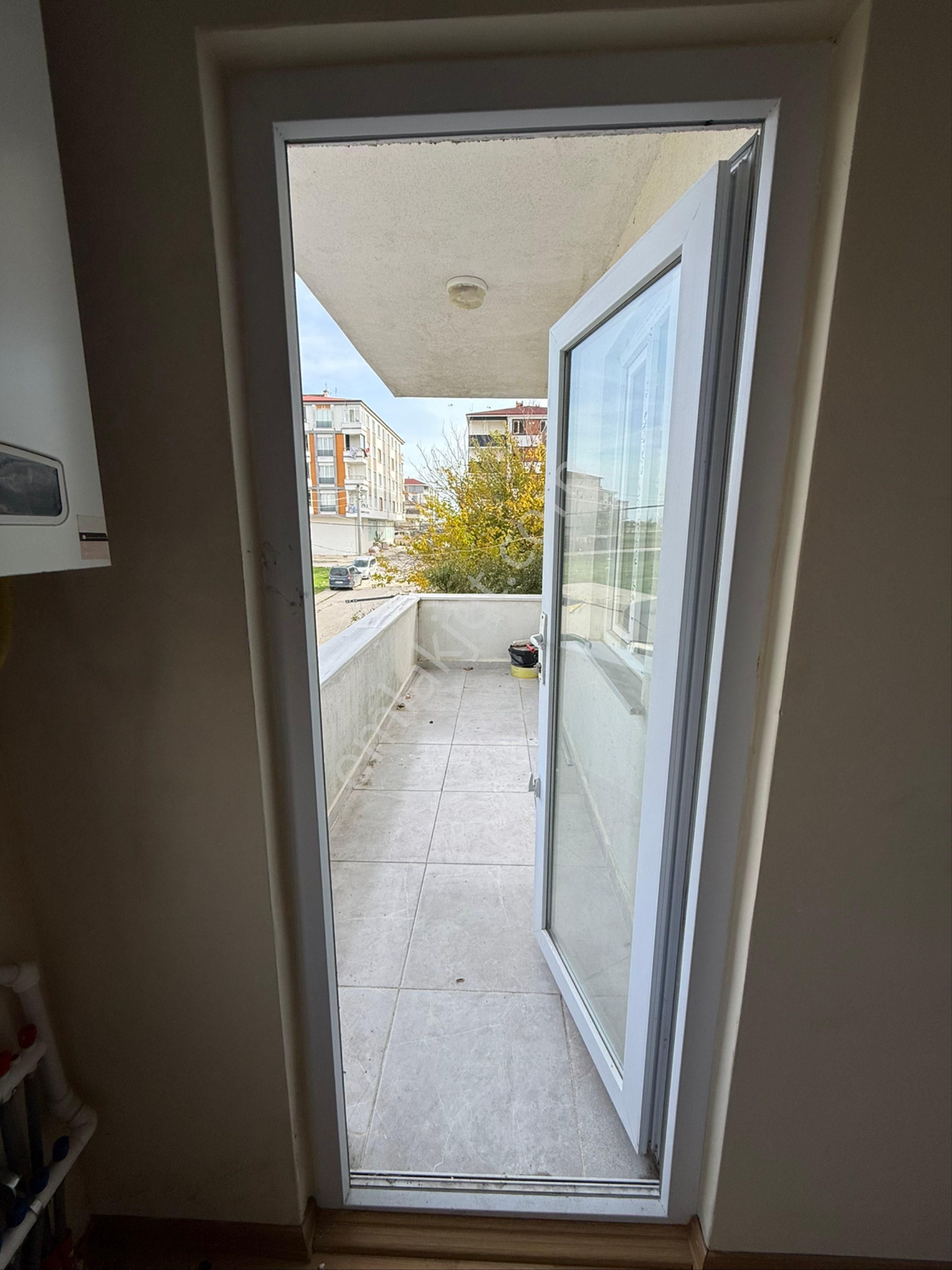 Çerkezköy Bağlıkta 2+1 Ön Cephe İskanlı Daire - Görsel 15