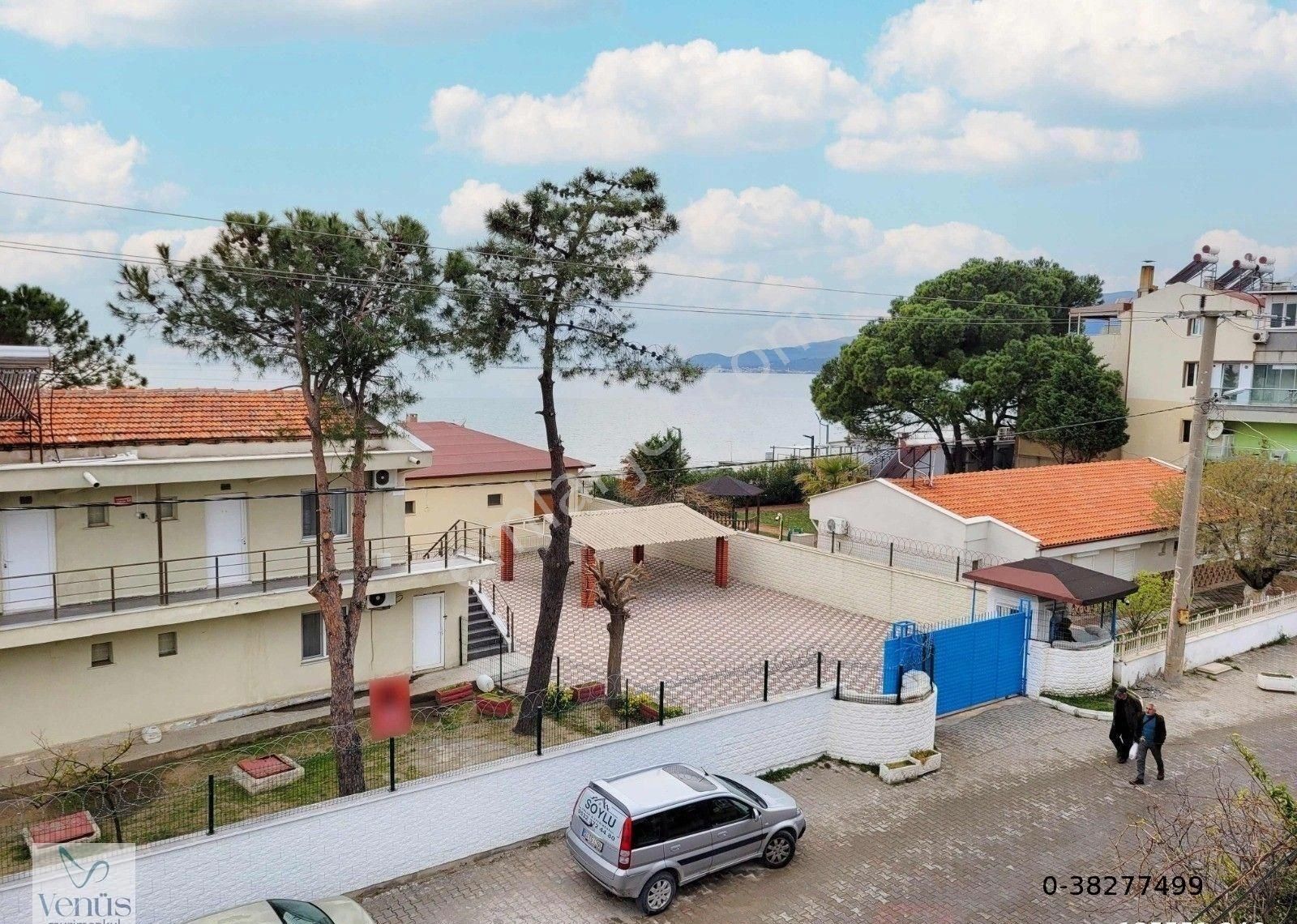 Akçayda Denize 20 Mt Bahçeli Ultra Lüks Müstakil Tadında 1+1 Satılık Daire