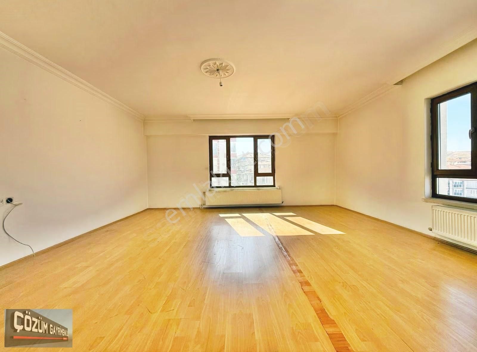 Çözüm Bağlum Merkezde 3+1 150 M2 Çok Geniş Çift Banyo Asansörlü - Görsel 24