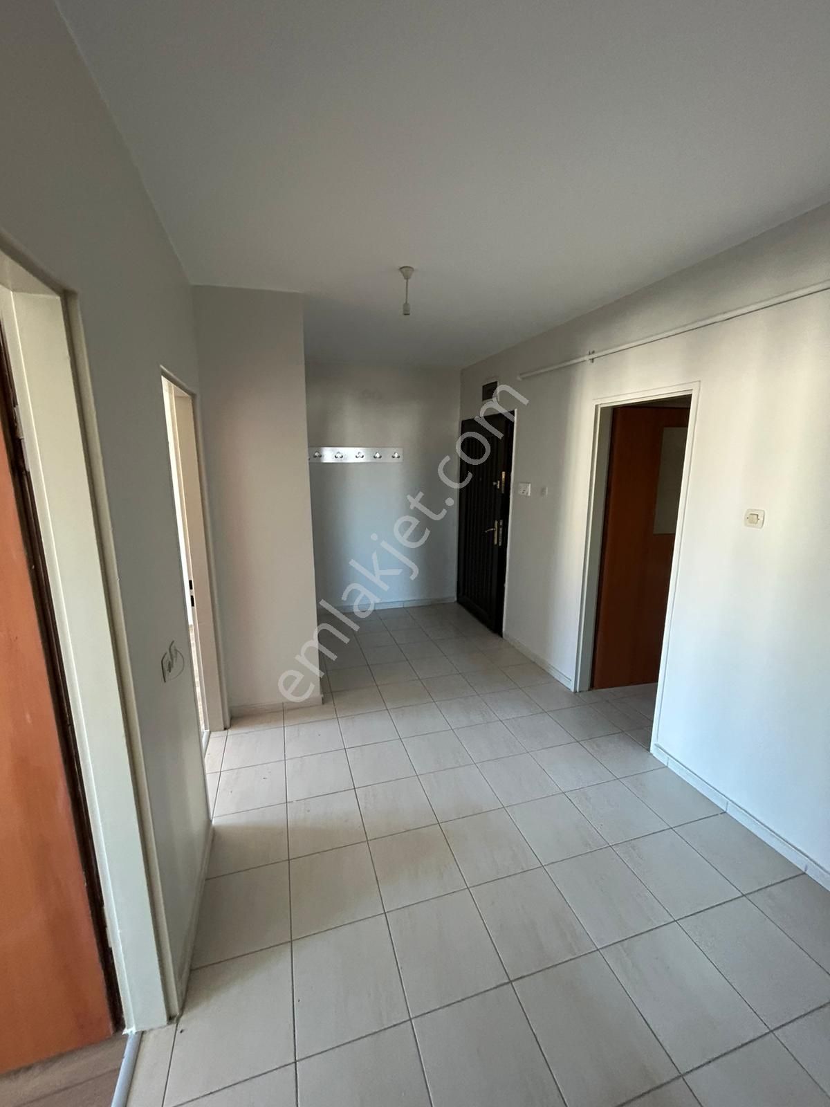 Elisa Gyo// Beyazşehirin Merkezinde 3+1 Ara Kat Yüksek Krediye Uygun Hemen Oturulur Daire - Görsel 2