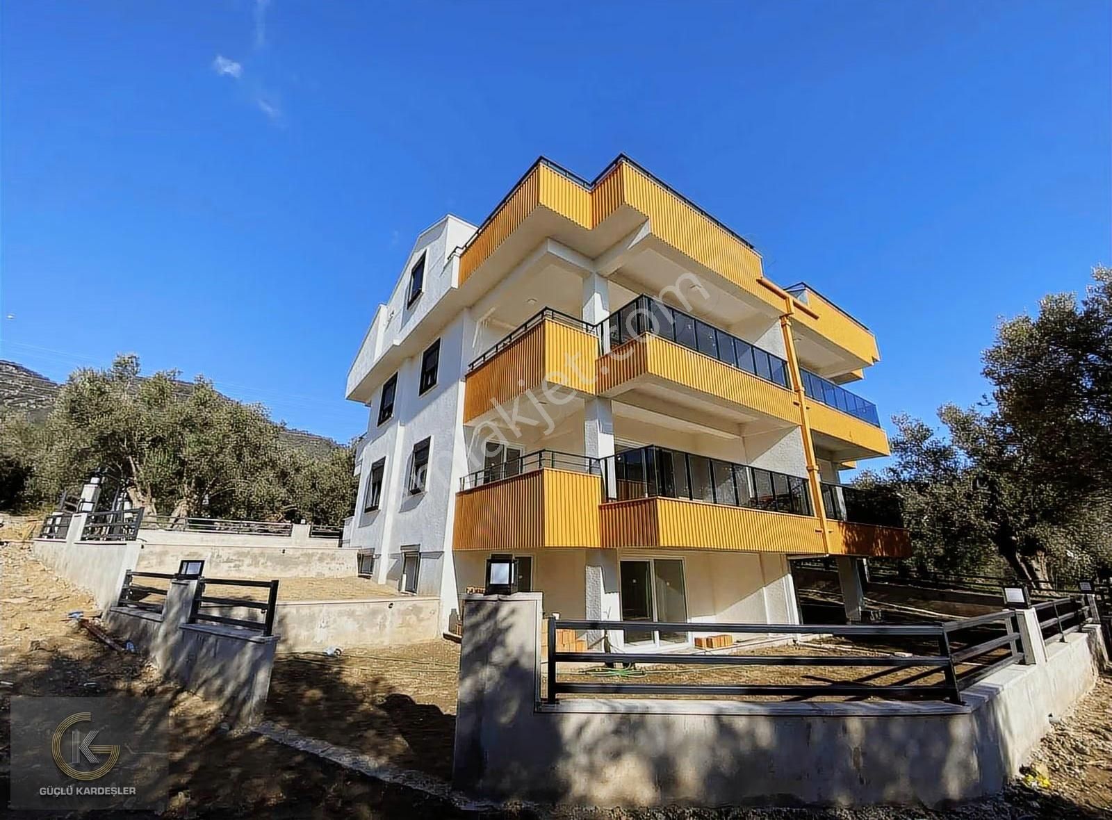 Güçlü Kardeşler Altınolukta Deniz Manzaralı 3+1 Kat Dubleksleri - Görsel 26