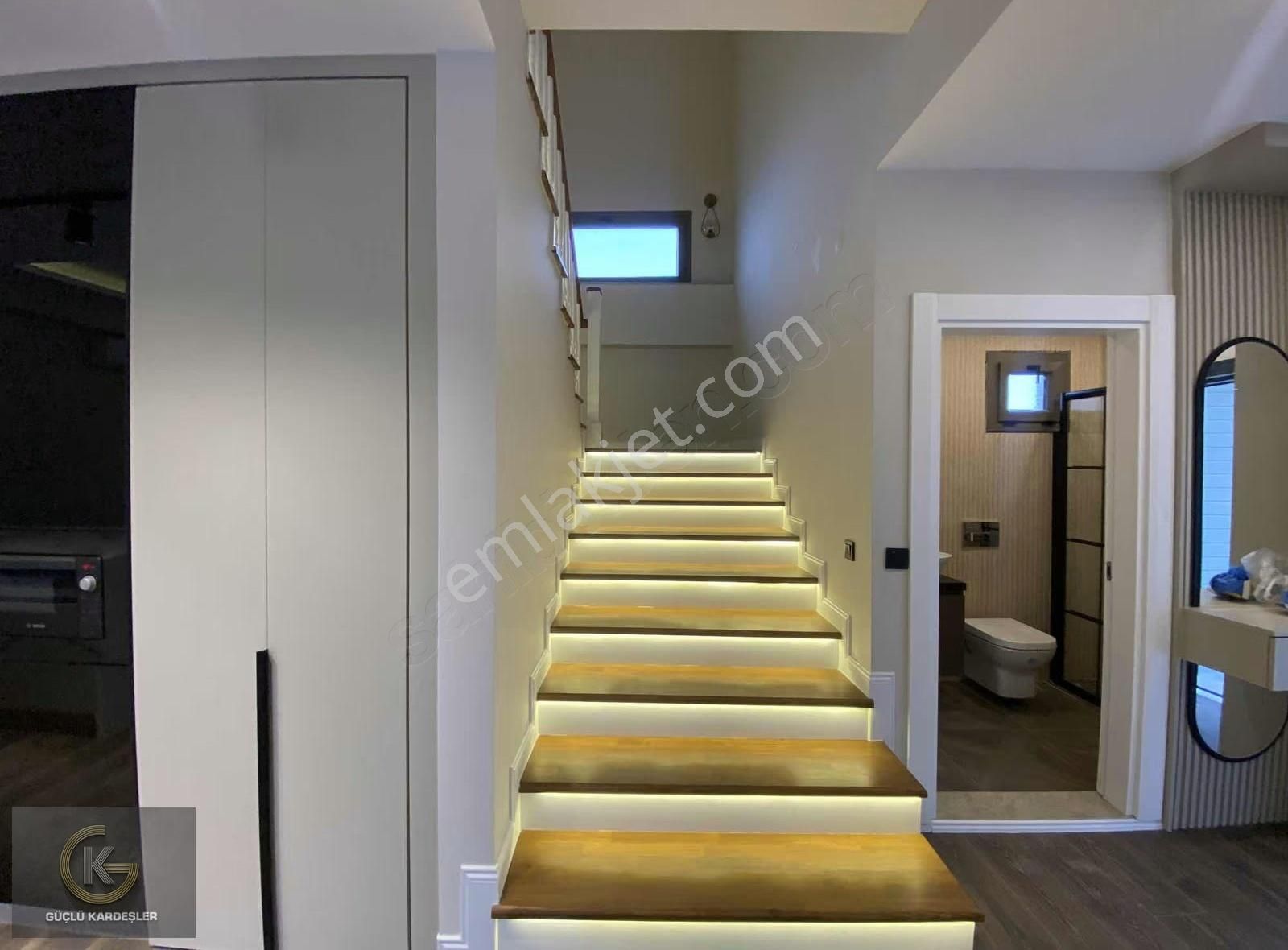 Güçlü Kardeşler Fener Bölgesinde Özel Havuzlu Ultra Lüks Villa - Görsel 23