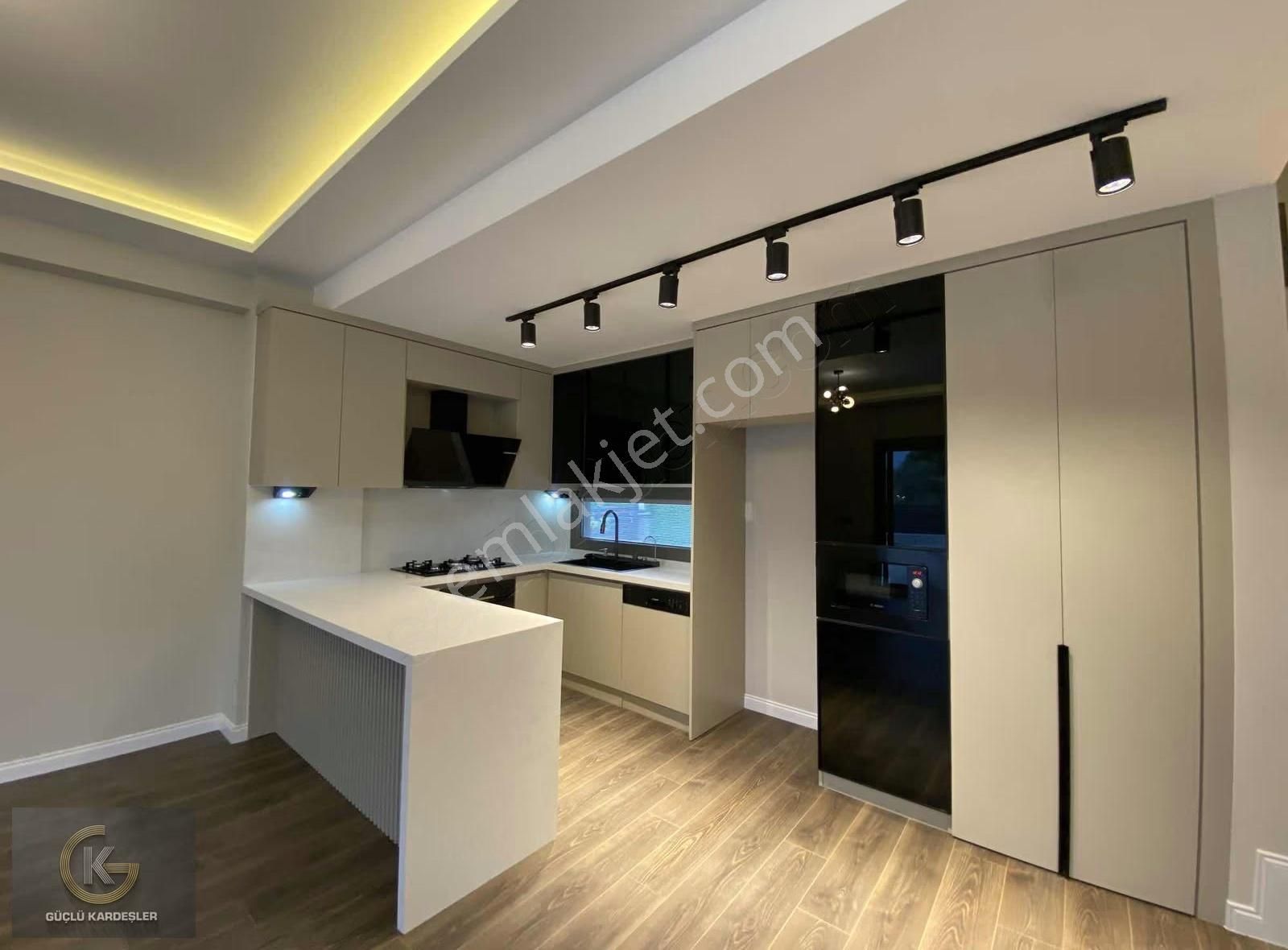 Güçlü Kardeşler Fener Bölgesinde Özel Havuzlu Ultra Lüks Villa - Görsel 6