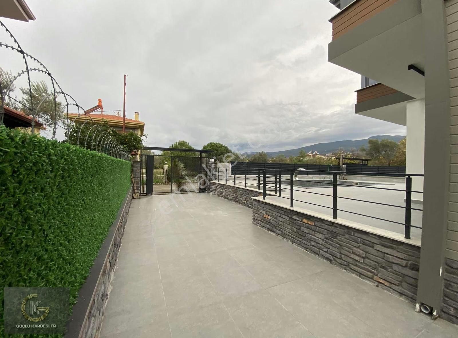 Güçlü Kardeşler Fener Bölgesinde Özel Havuzlu Ultra Lüks Villa - Görsel 33