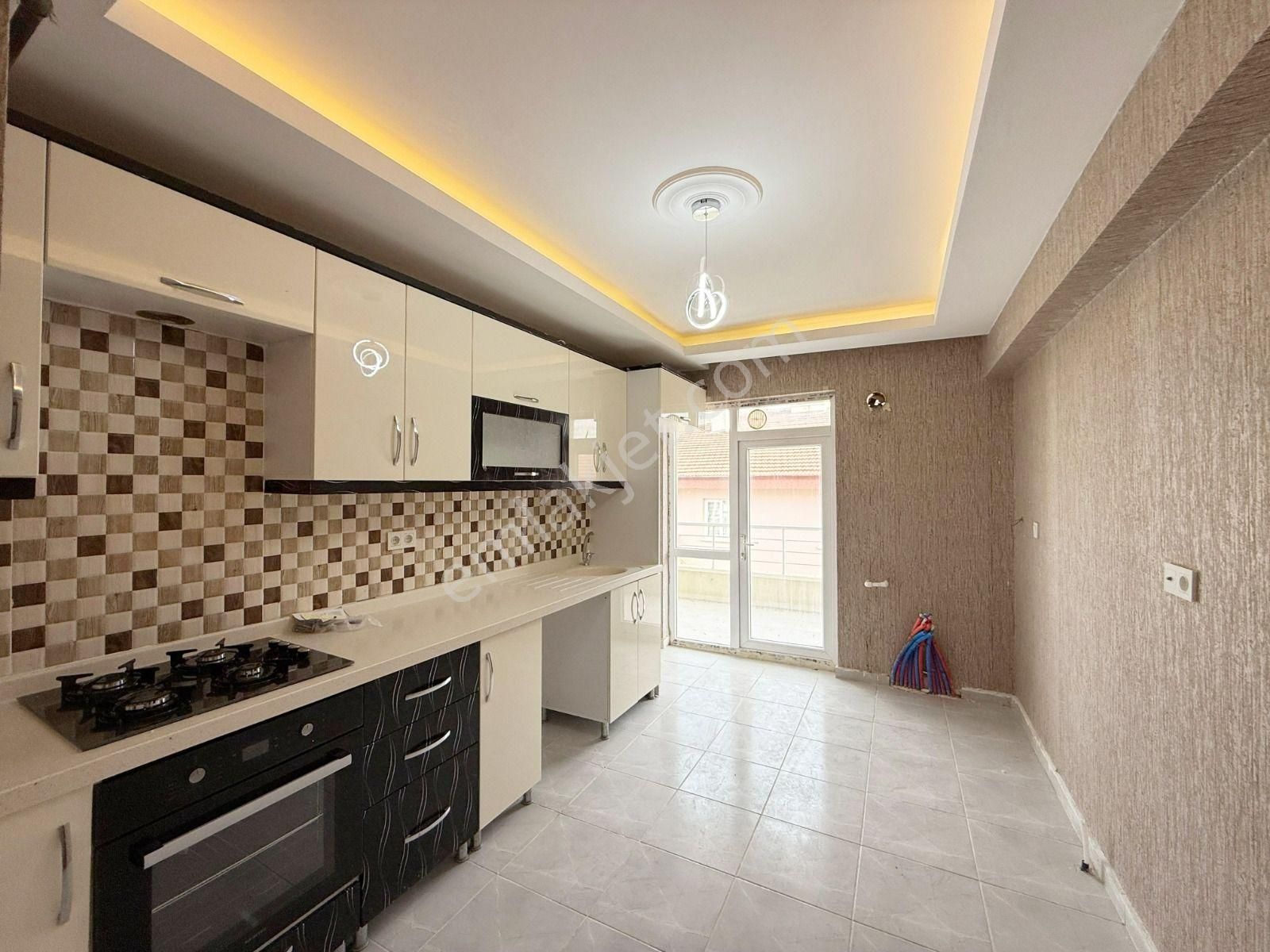 Keciören Hisar Mahallesinde Enüst Kat 3+1 Teras Balkonlu Fırsat Daire - Görsel 2