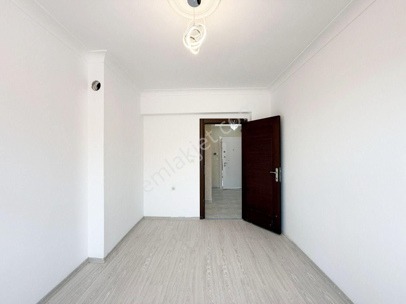 Keciören Hisar Mahallesinde Enüst Kat 3+1 Teras Balkonlu Fırsat Daire - Görsel 19