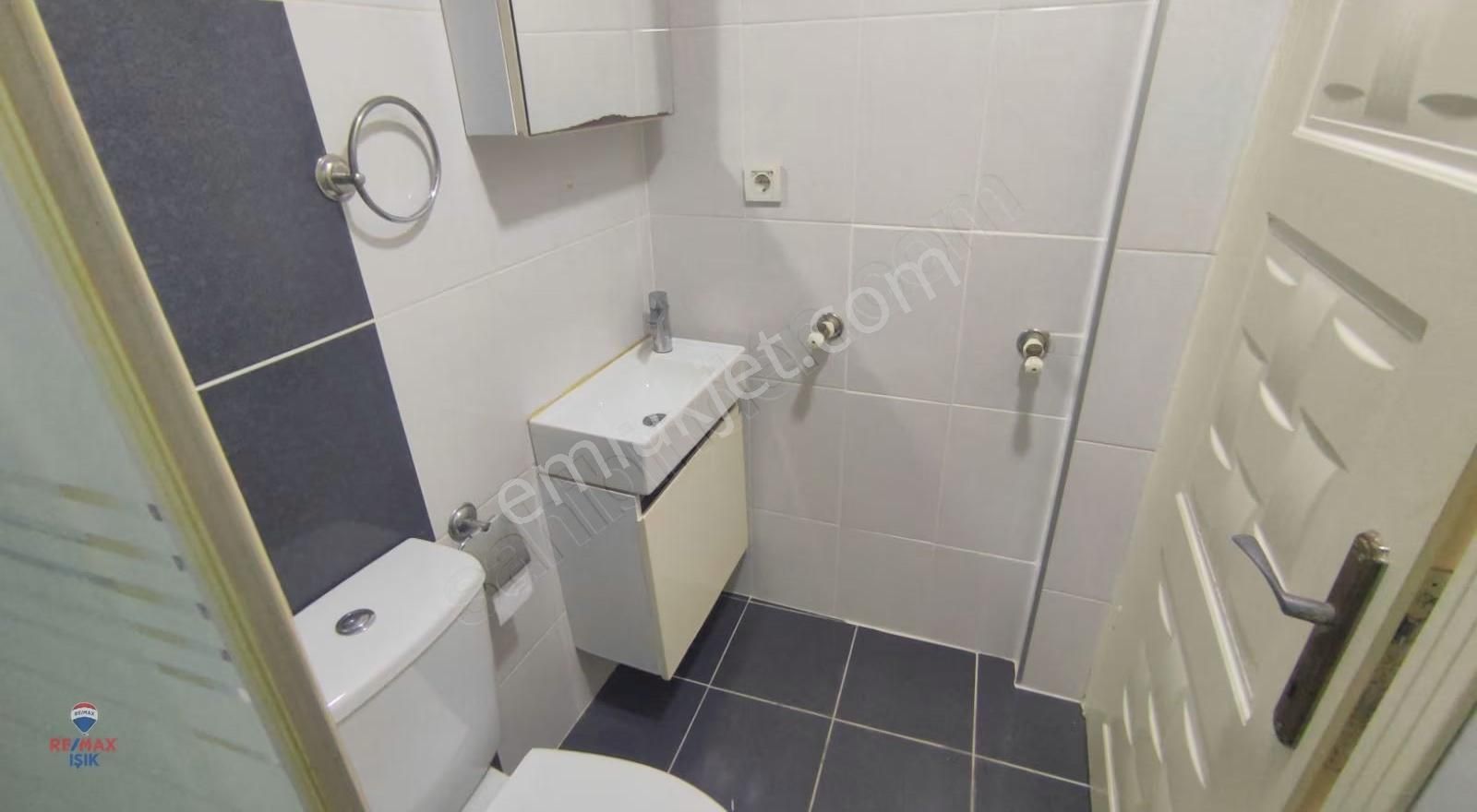 Meclis Mahallesi'nde Merkezi Konumda Geniş 2+1 - Görsel 33