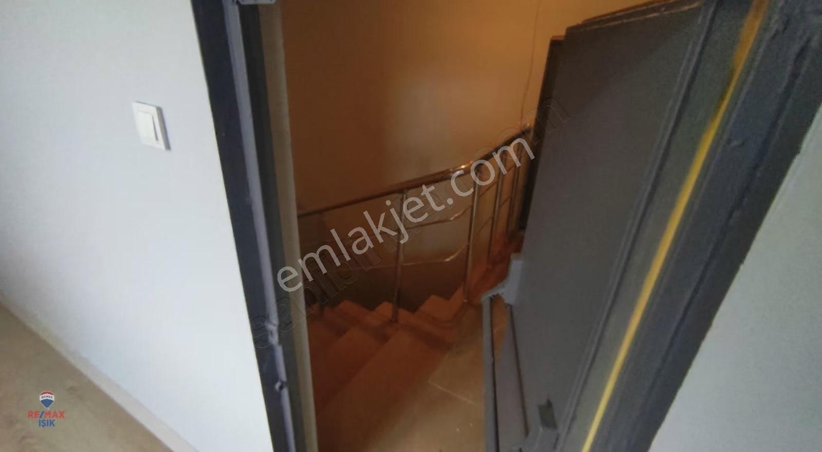 Meclis Mahallesi'nde Merkezi Konumda Geniş 2+1 - Görsel 6