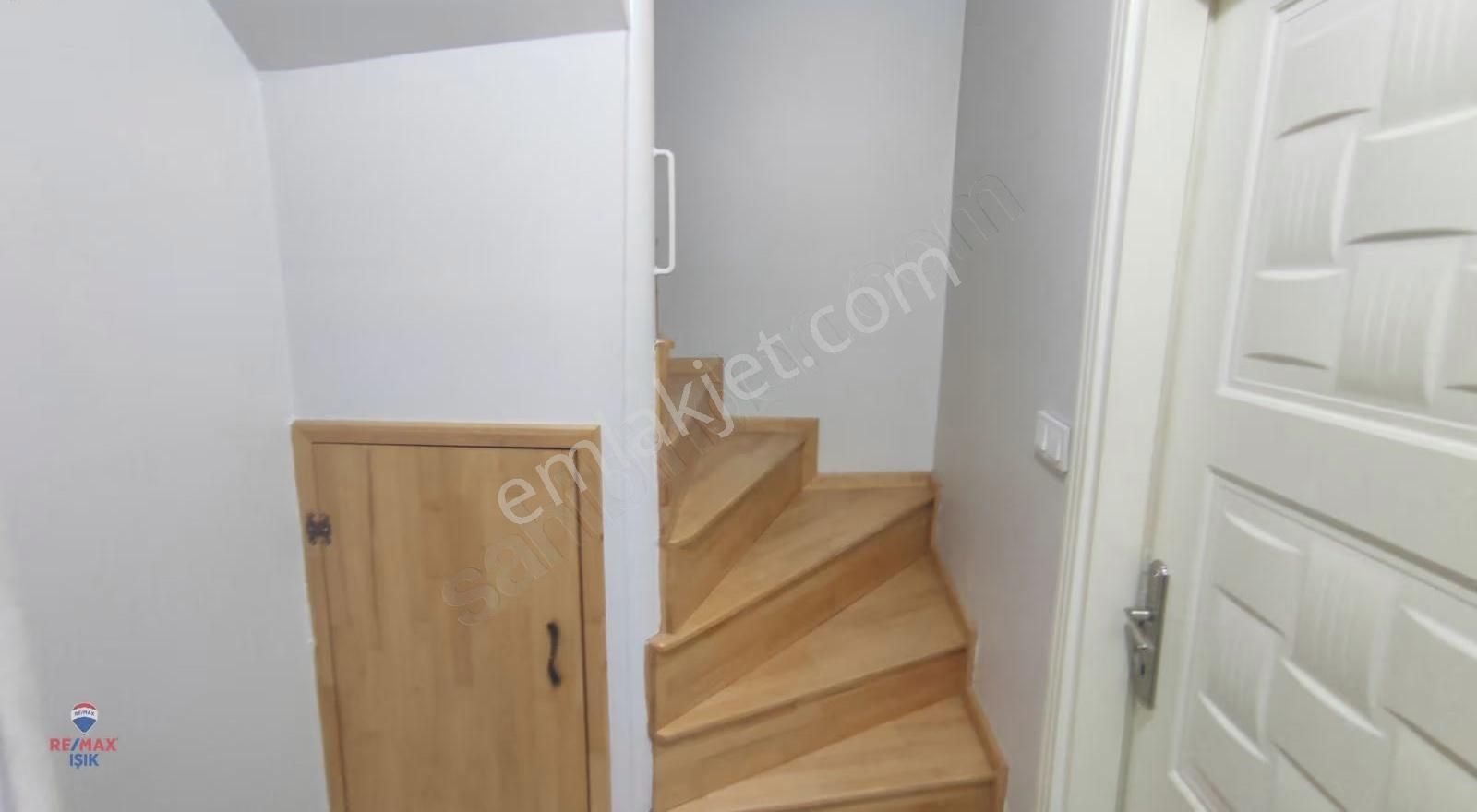 Meclis Mahallesi'nde Merkezi Konumda Geniş 2+1 - Görsel 2