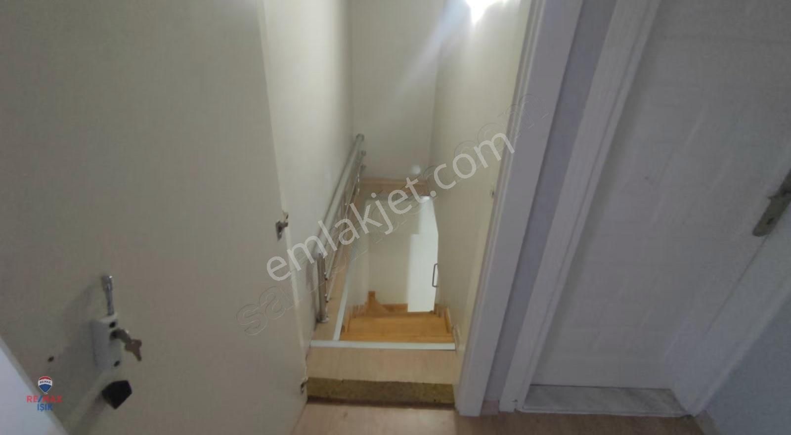 Meclis Mahallesi'nde Merkezi Konumda Geniş 2+1 - Görsel 7