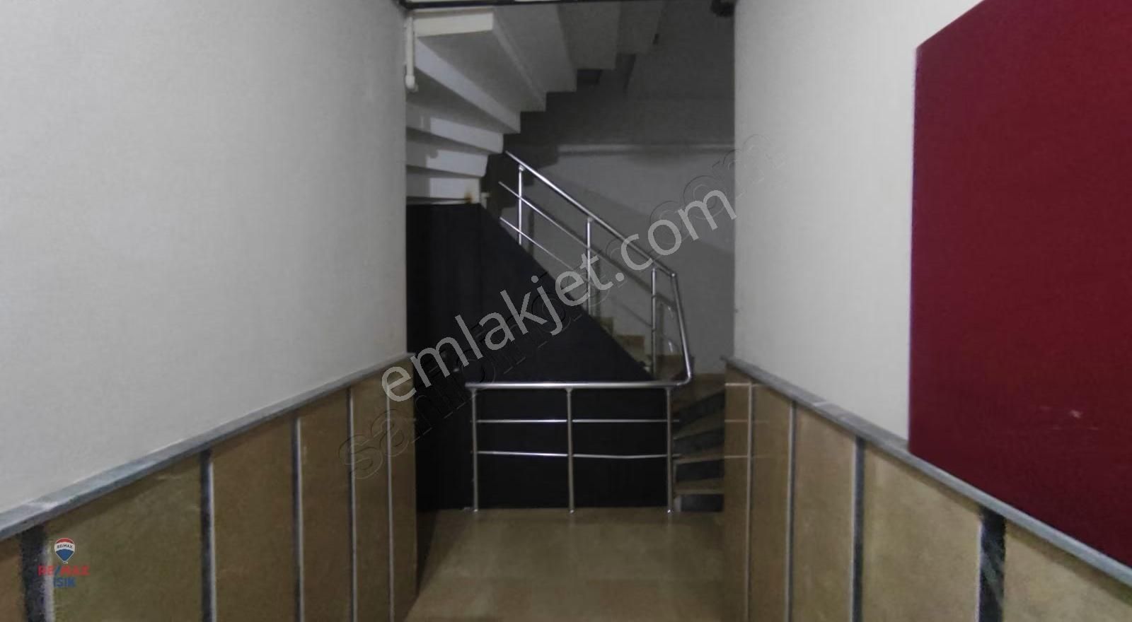 Meclis Mahallesi'nde Merkezi Konumda Geniş 2+1 - Görsel 14