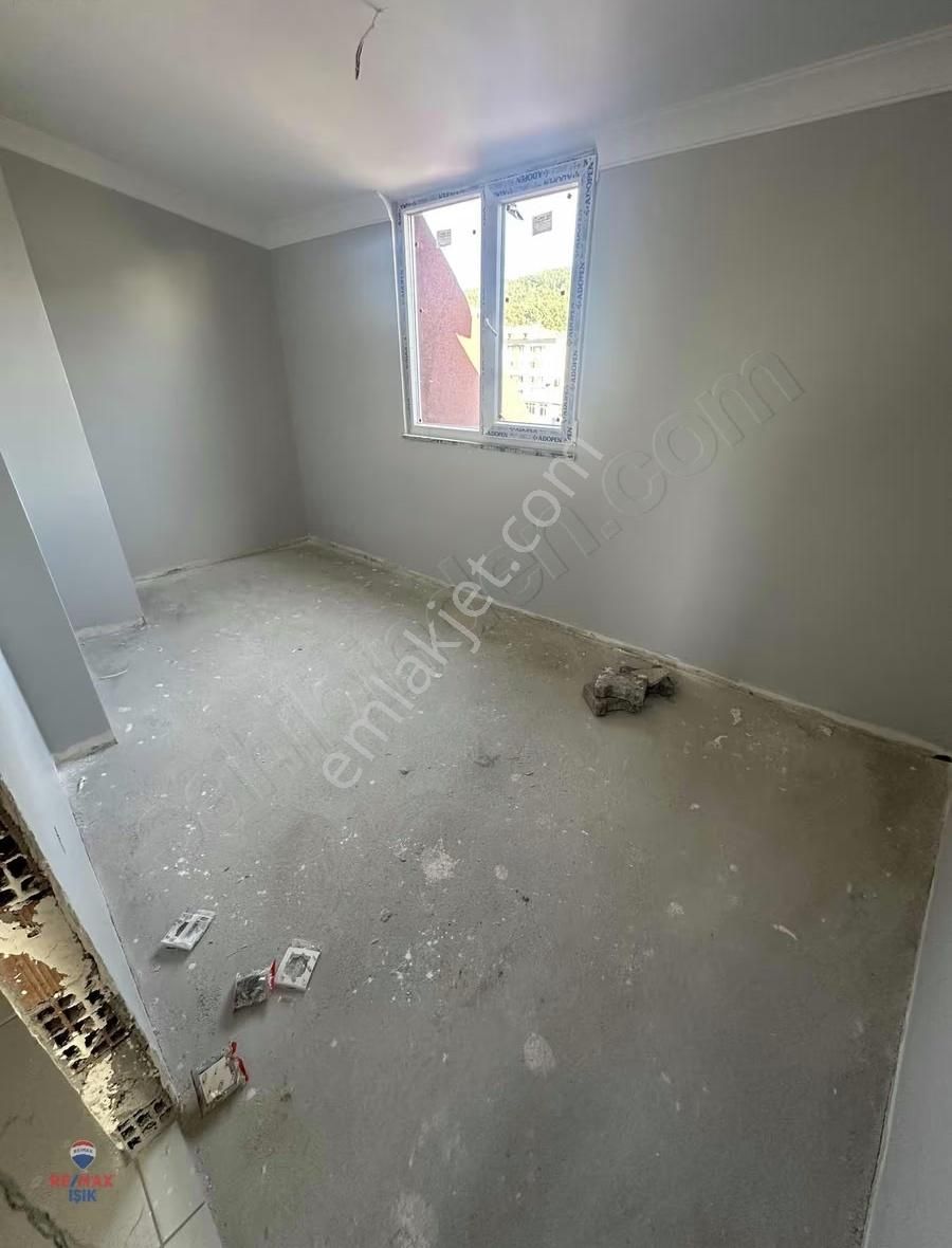 Sultanbeyli Ahmet Yesevi Mah 4+1 Üstdubleks 140 M2 - Görsel 5