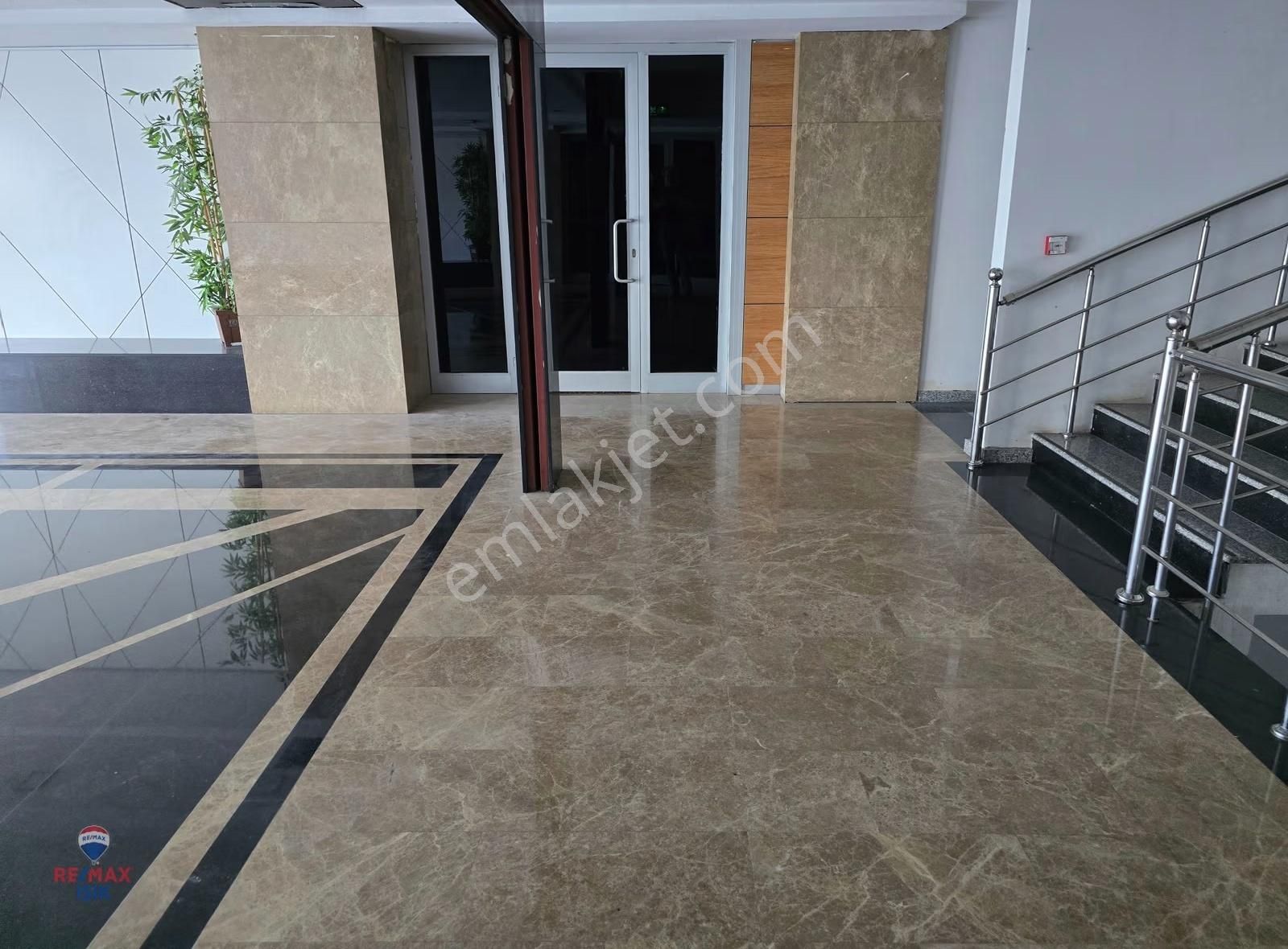 Tek Katta 2400m2 Çok Amaçlı Ofisli-alternatifli - Görsel 22