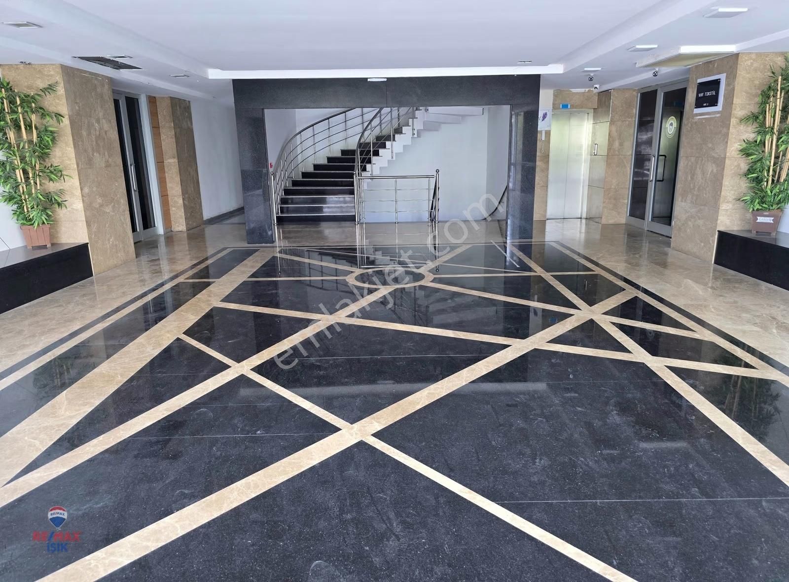 Tek Katta 2400m2 Çok Amaçlı Ofisli-alternatifli - Görsel 25