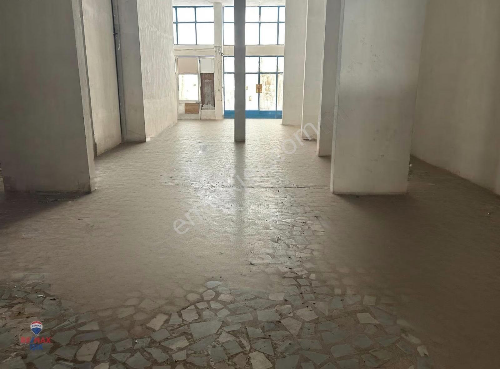 Maltepe Zümrütevler Mahallesi'nde E5'e Yakın Çok Amaçlı 750 M² - Görsel 6