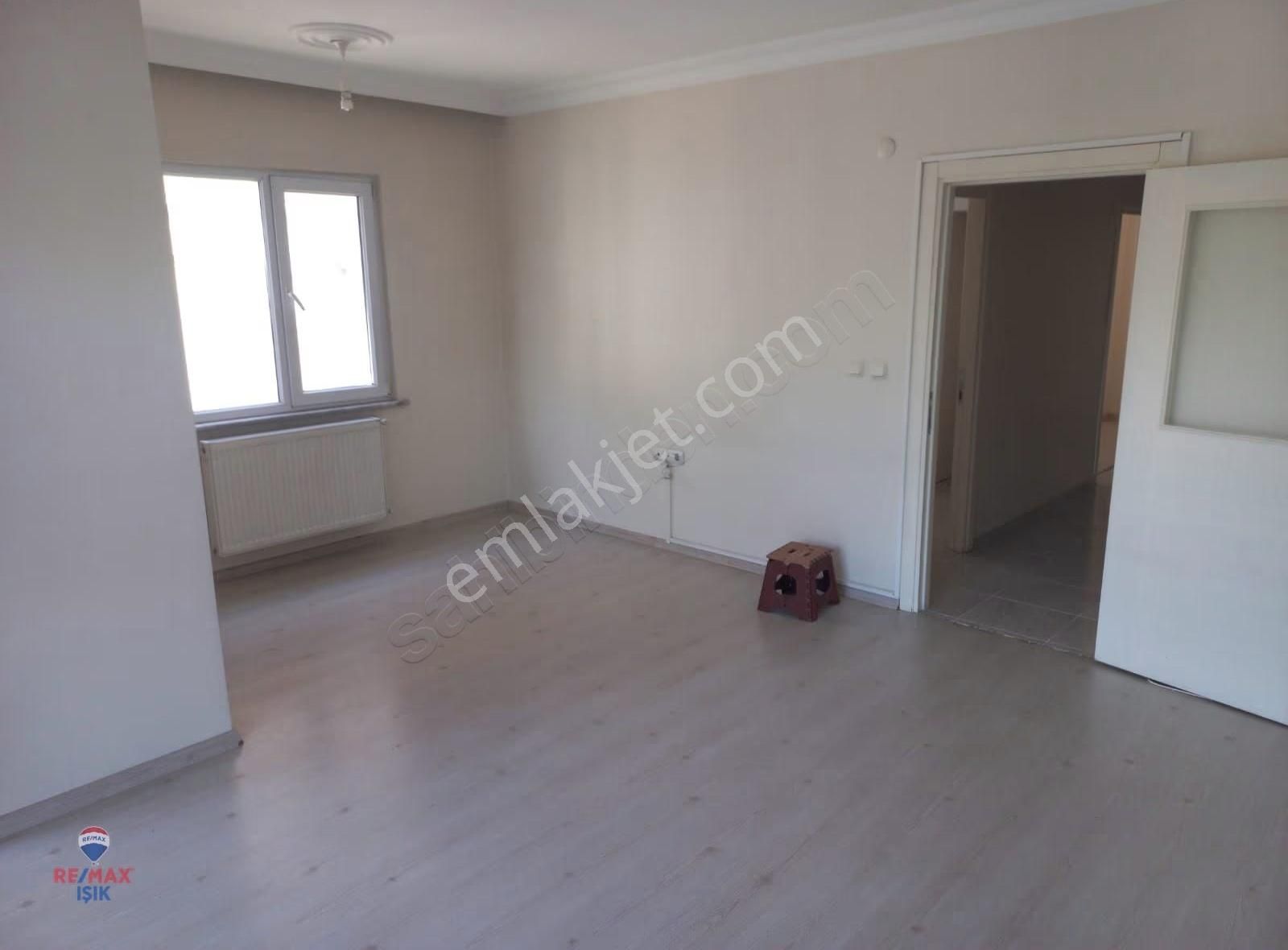 Osmangazi Mah.merkezi Lokasyonda 2+1 Arakat Daire - Görsel 11