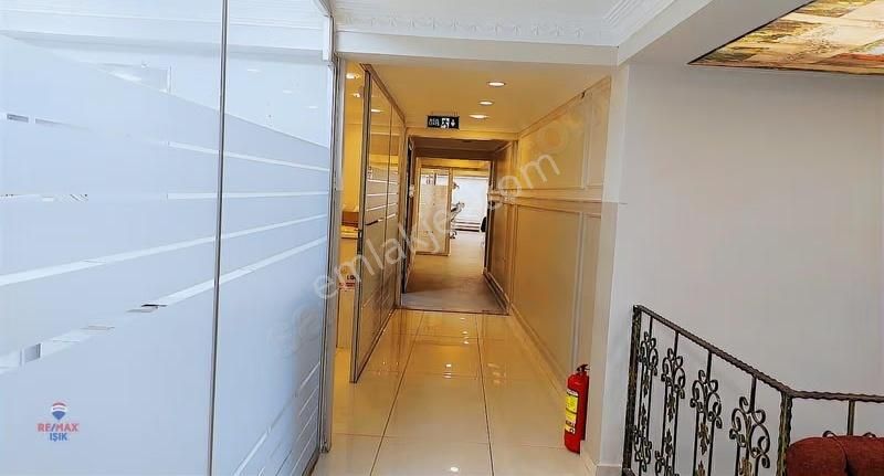 Turizm Ruhsatlı Tam Donanımlı Müşterisi Hazır Diş Kliniği - Görsel 22