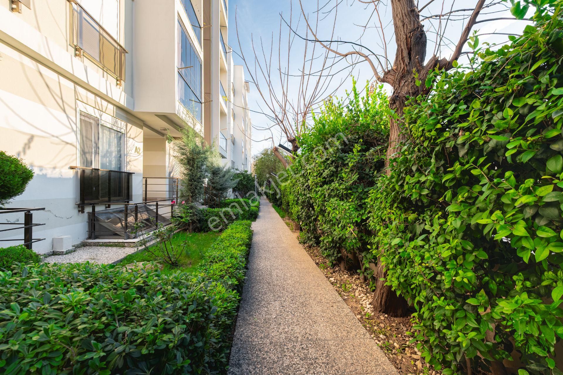 Meydankavağında Ödüllü Site İçi G.odalı Fırsat 3+1 Dubleks - Görsel 32