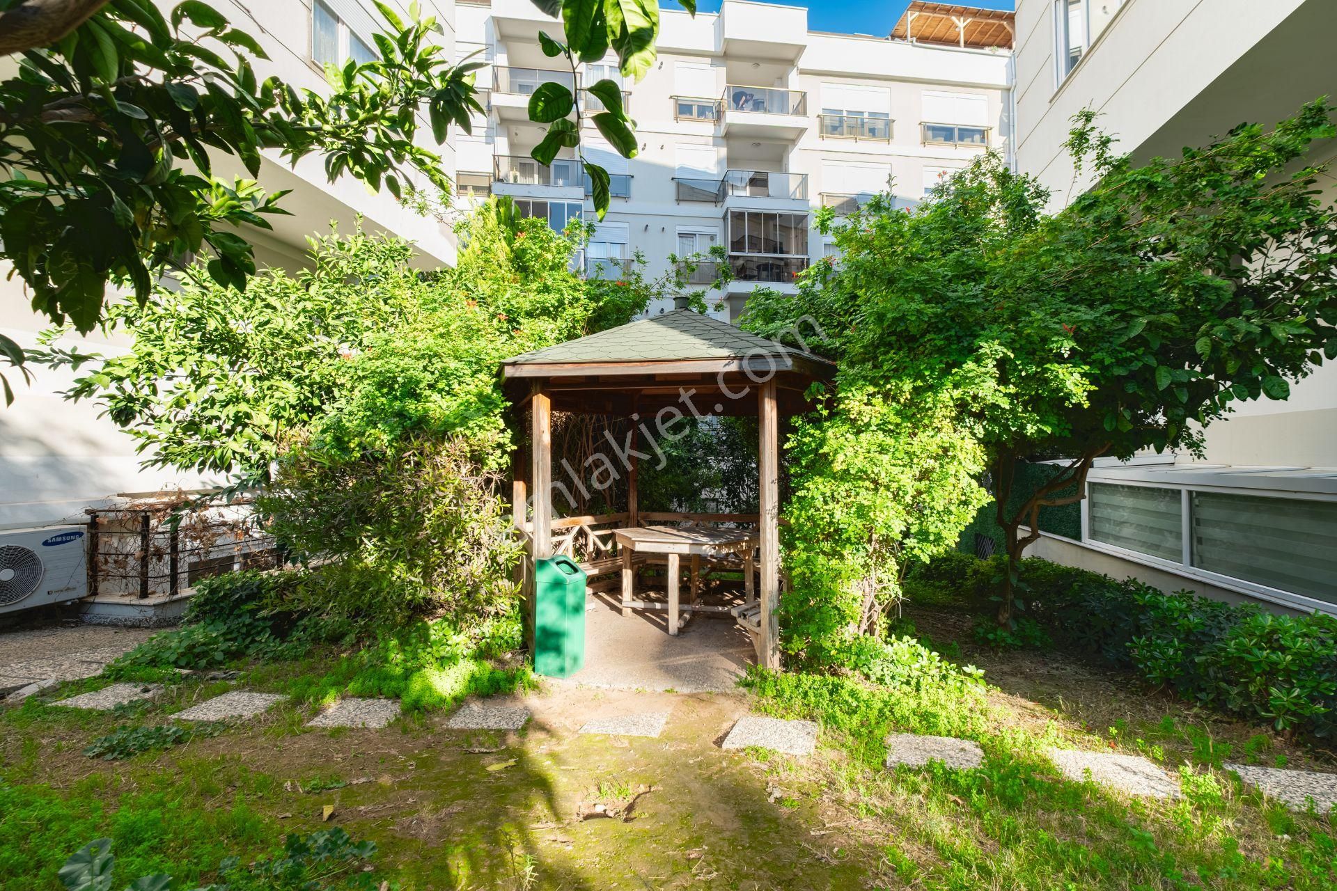 Meydankavağında Ödüllü Site İçi G.odalı Fırsat 3+1 Dubleks - Görsel 4