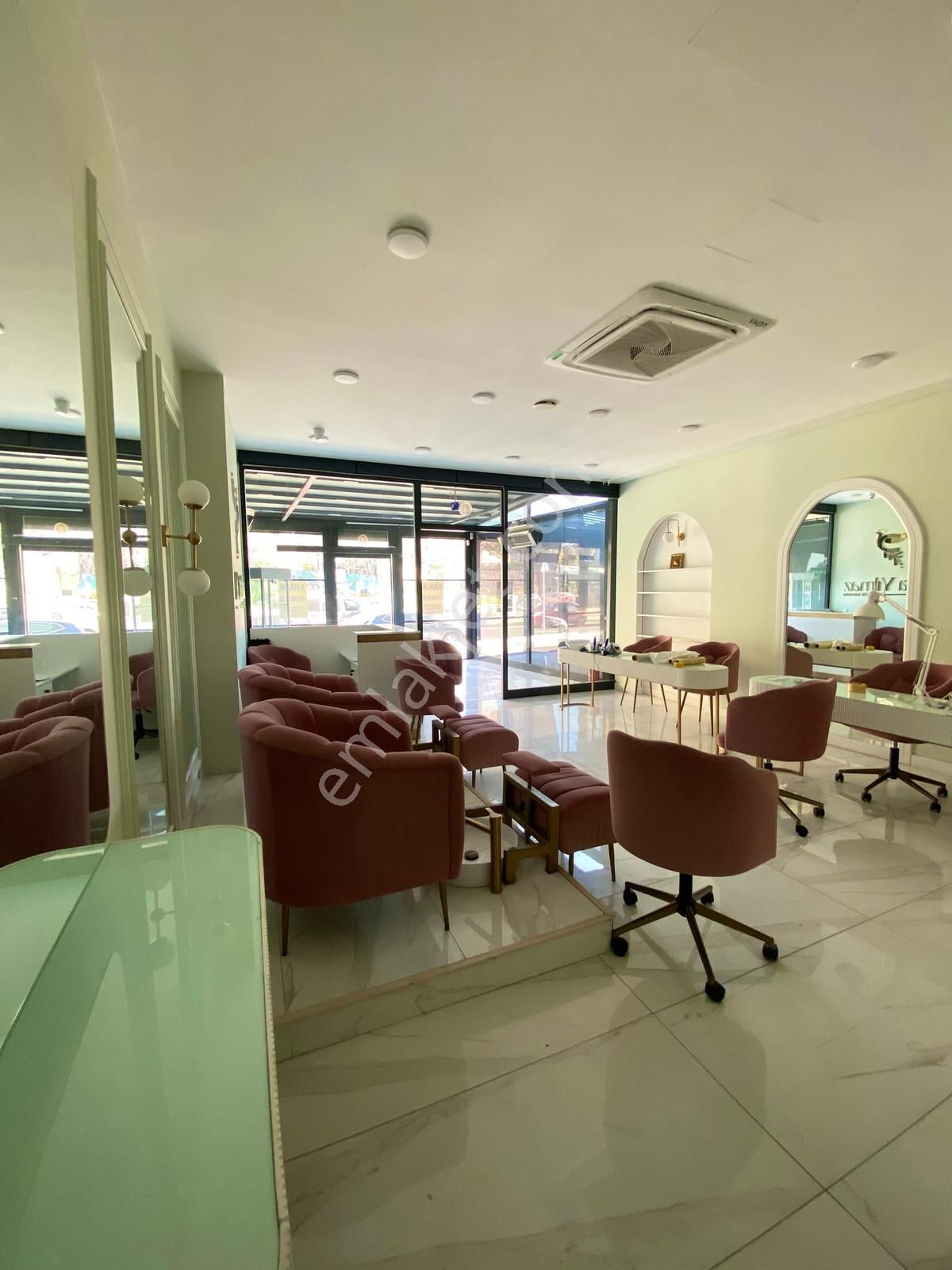 Redstone Nüans'tan Halkalı Merkez'de 100 M2 Kiralık İş Yeri - Görsel 6