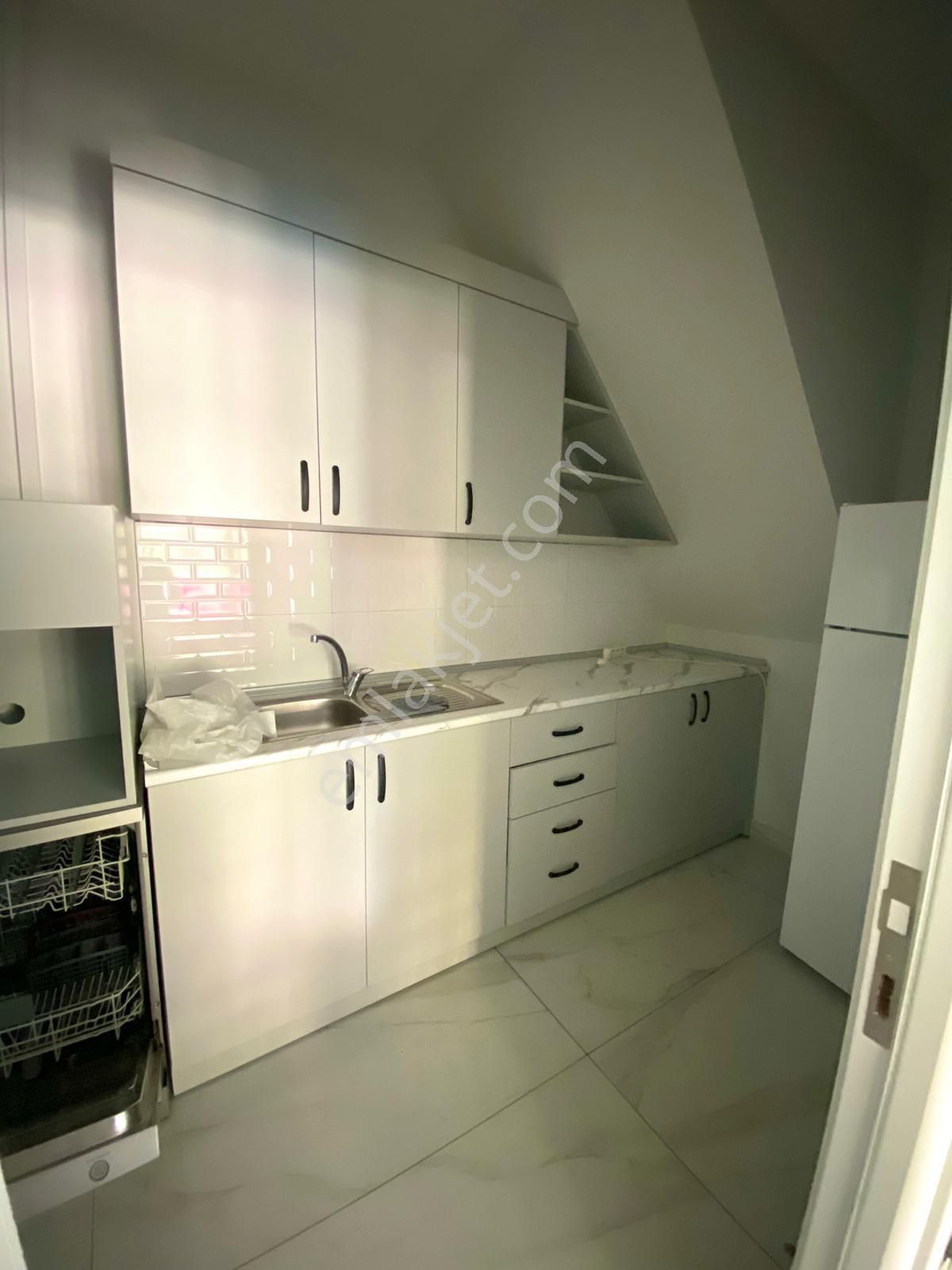 Redstone Nüans'tan Halkalı Merkez'de 100 M2 Kiralık İş Yeri - Görsel 15