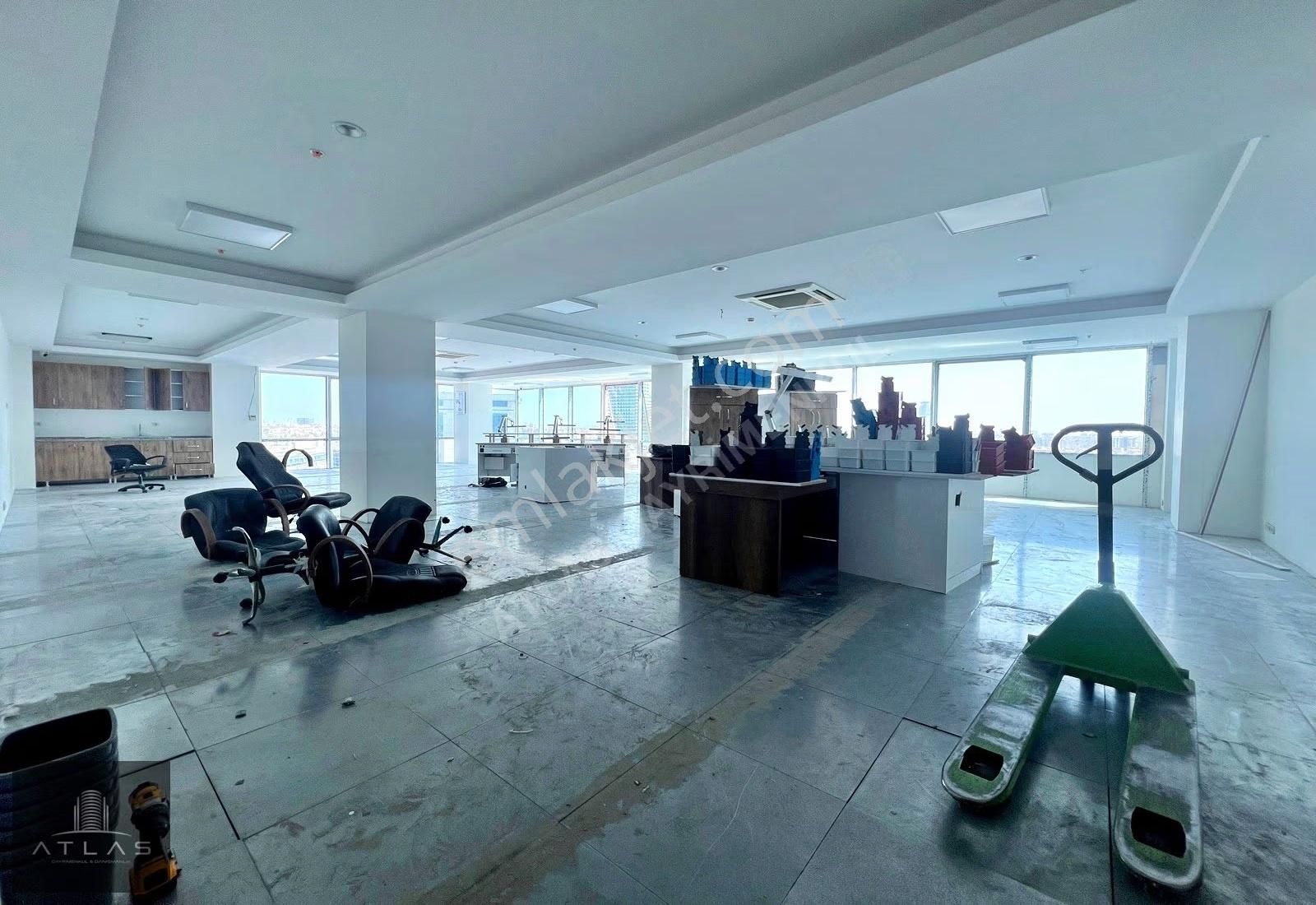 Atlas'tan İstoç Burak Plaza'da, 500 M2 İşyeri & Büro & Ofis Katı - Görsel 6