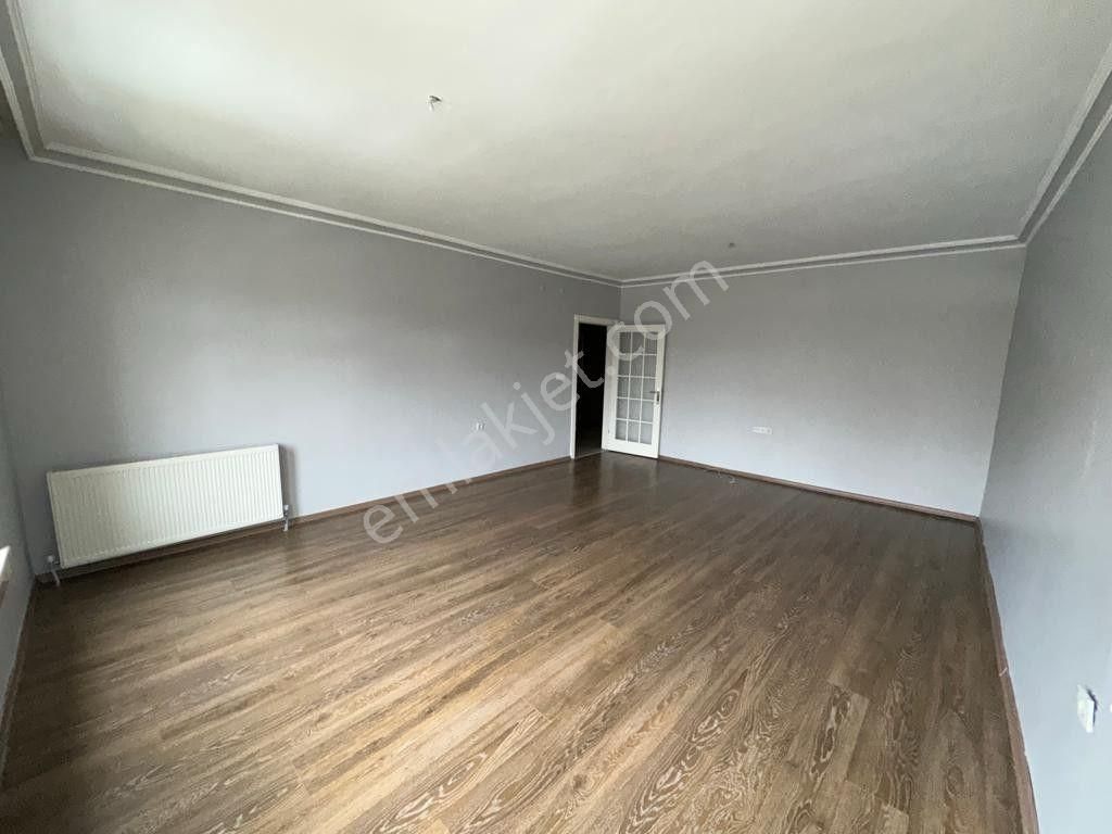 İncirli Lisesi Ve Yunus Emre Cad Yanı Orta Kat 3+1 Ön Bağımsız - Görsel 28