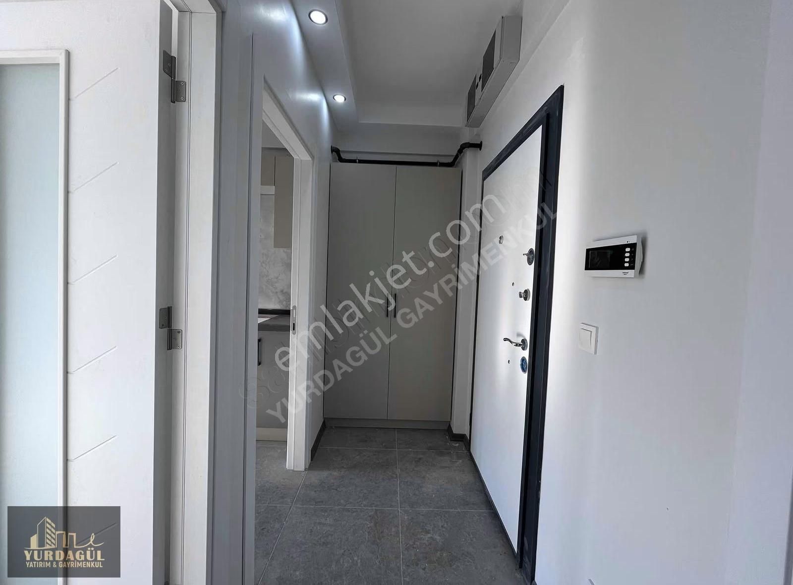 Yurdagül Yatırım'dan Çamlıca Birlik Caddesi Üzeri 65m2 1.kat 2+0 - Görsel 21