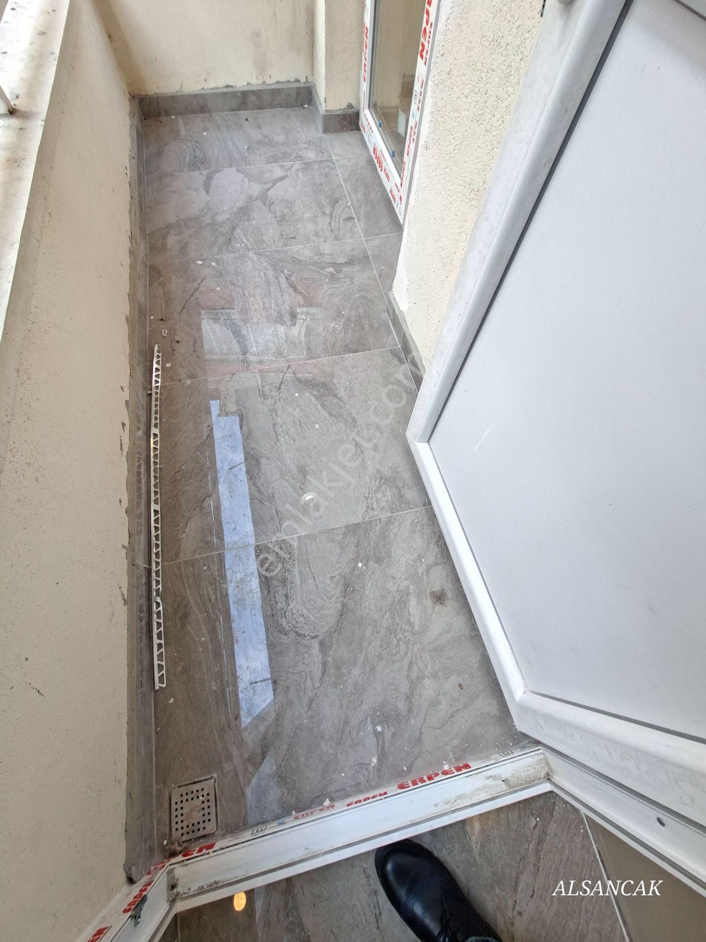 Süvari Mahallesi Cadde Üzeri 3+1 Orta Kat Lüks Yapılı Daire - Görsel 12