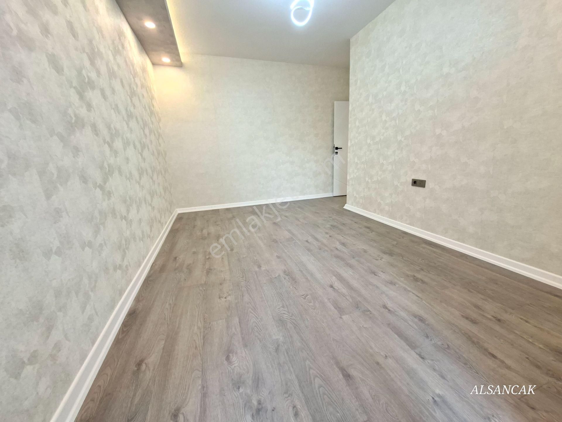 Süvari Mahallesi Cadde Üzeri 3+1 Orta Kat Lüks Yapılı Daire - Görsel 14