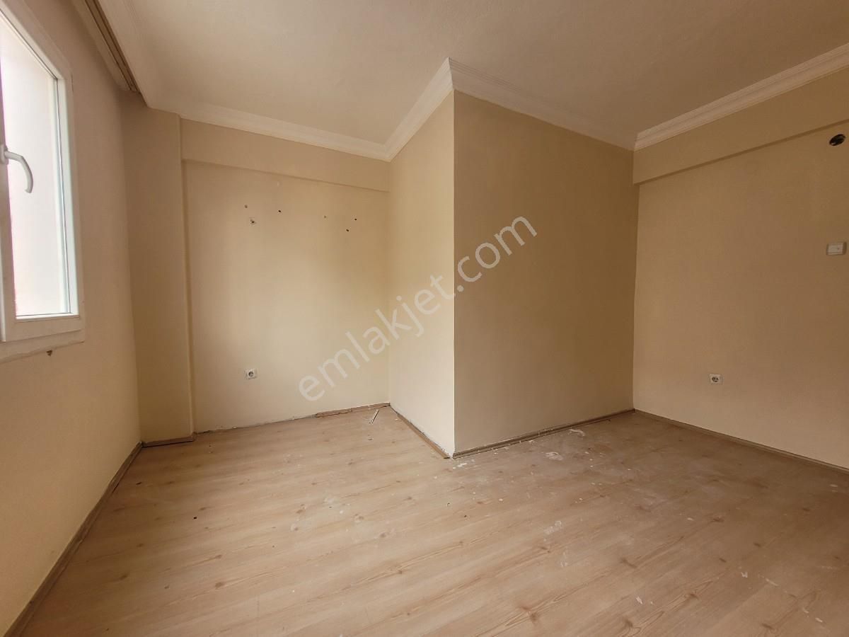 Bornova Kız Yurdu Yakını Kiralık 2+1 Daire| Açıklamayı Oku - Görsel 18