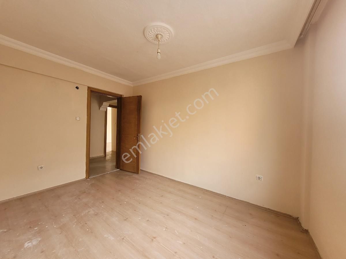 Bornova Kız Yurdu Yakını Kiralık 2+1 Daire| Açıklamayı Oku - Görsel 20