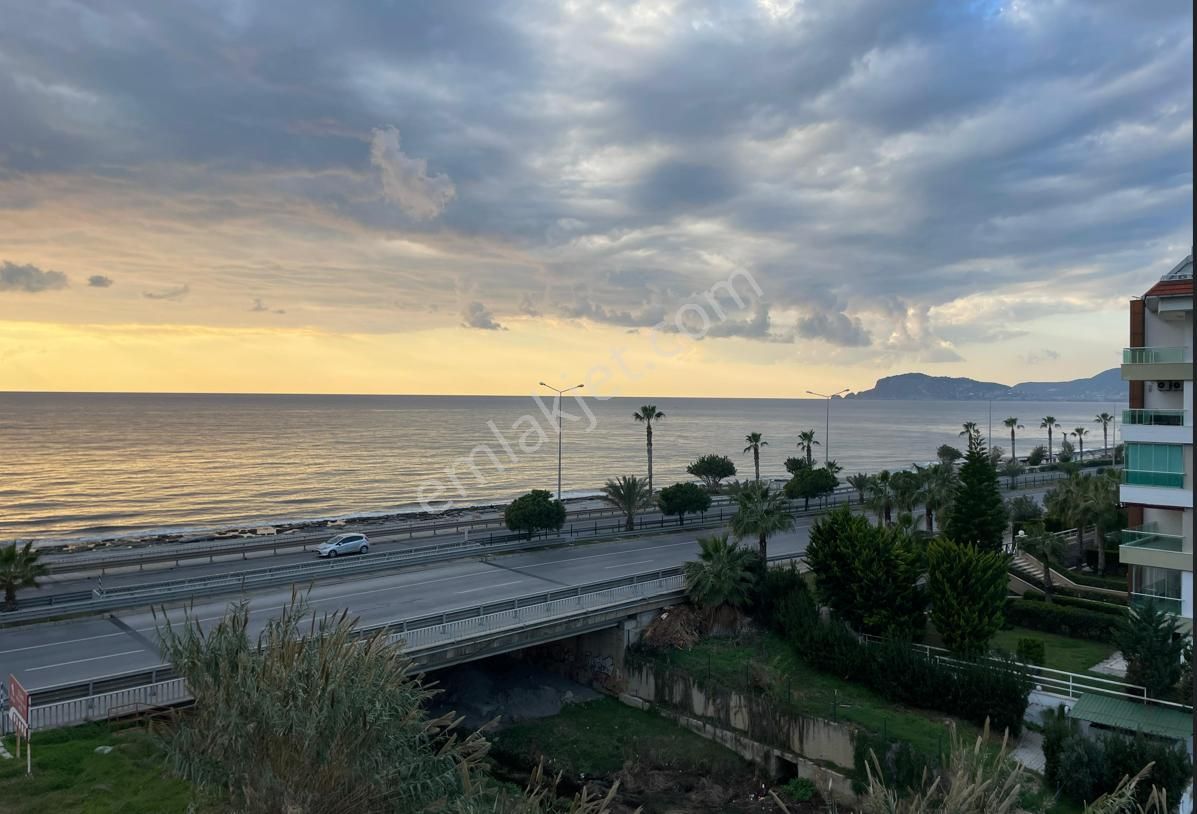 Denize Sıfır Full Aktiviteli Sitede Full Eşyalı 1+1 Daire - Görsel 8