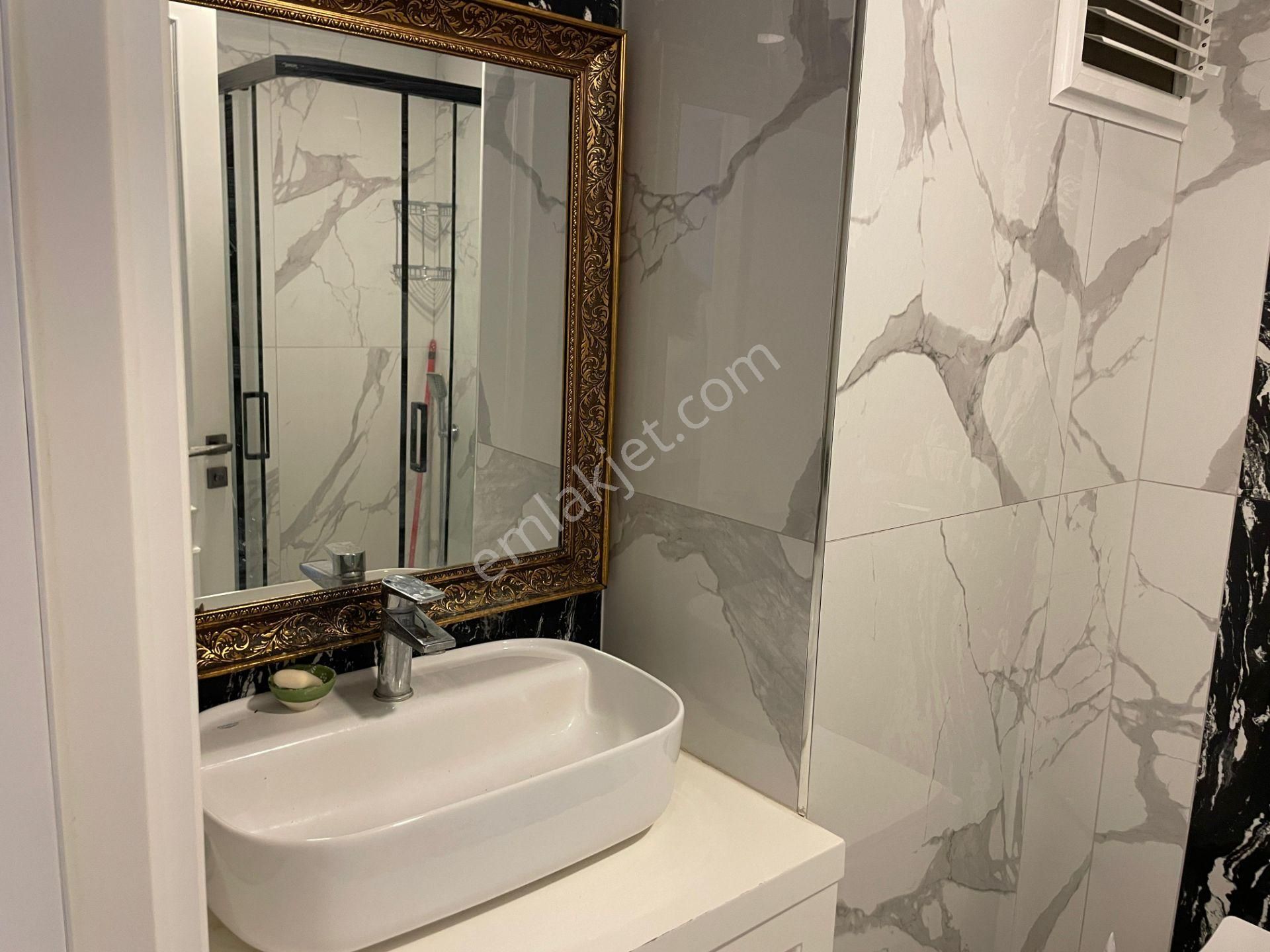 Denize Sıfır Full Aktiviteli Sitede Full Eşyalı 1+1 Daire - Görsel 11