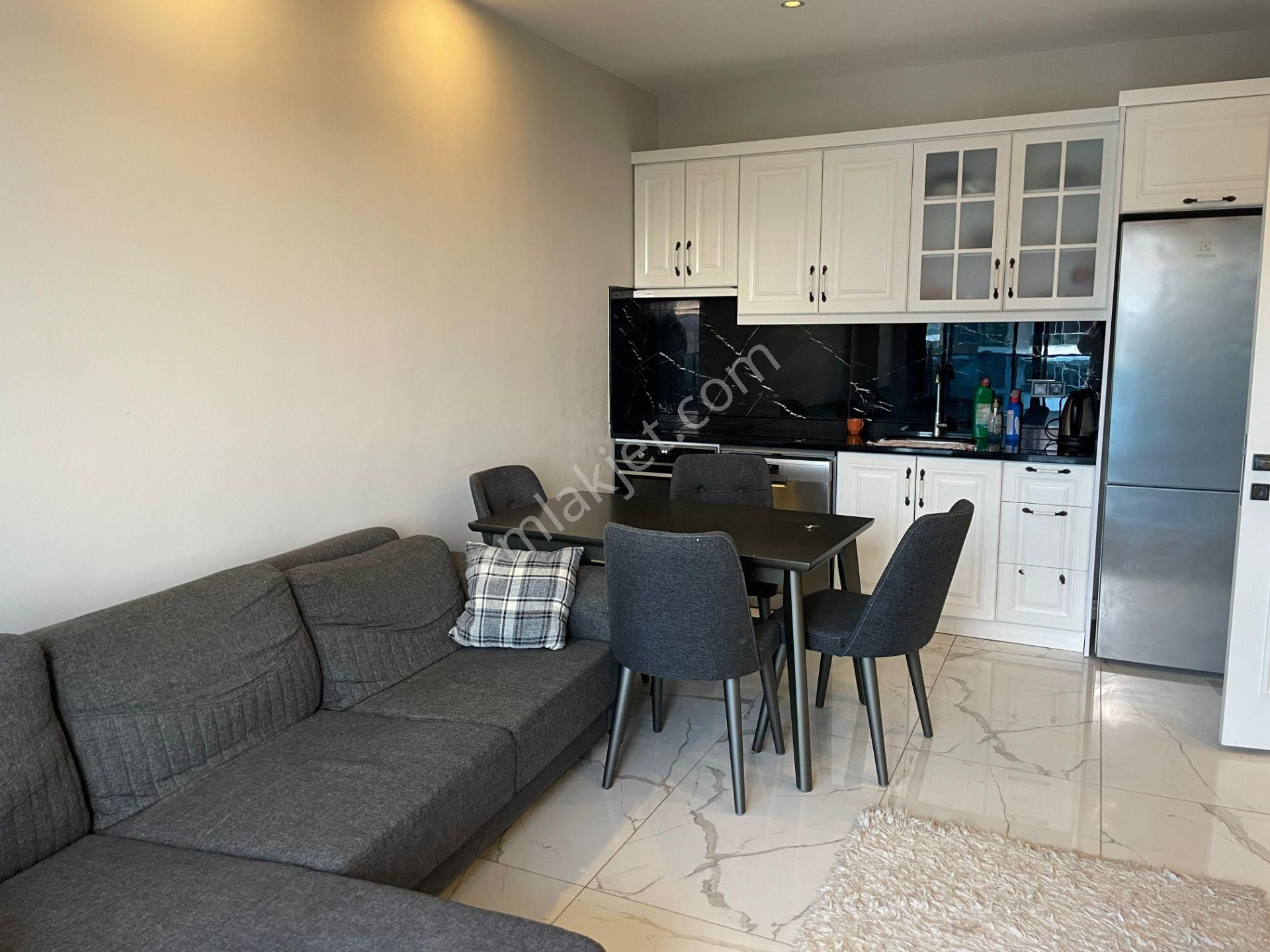 Denize Sıfır Full Aktiviteli Sitede Full Eşyalı 1+1 Daire - Görsel 5