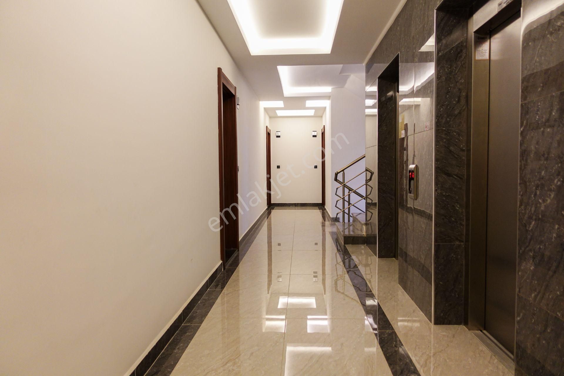 Denize Sıfır Full Aktiviteli Sitede Full Eşyalı 1+1 Daire - Görsel 3