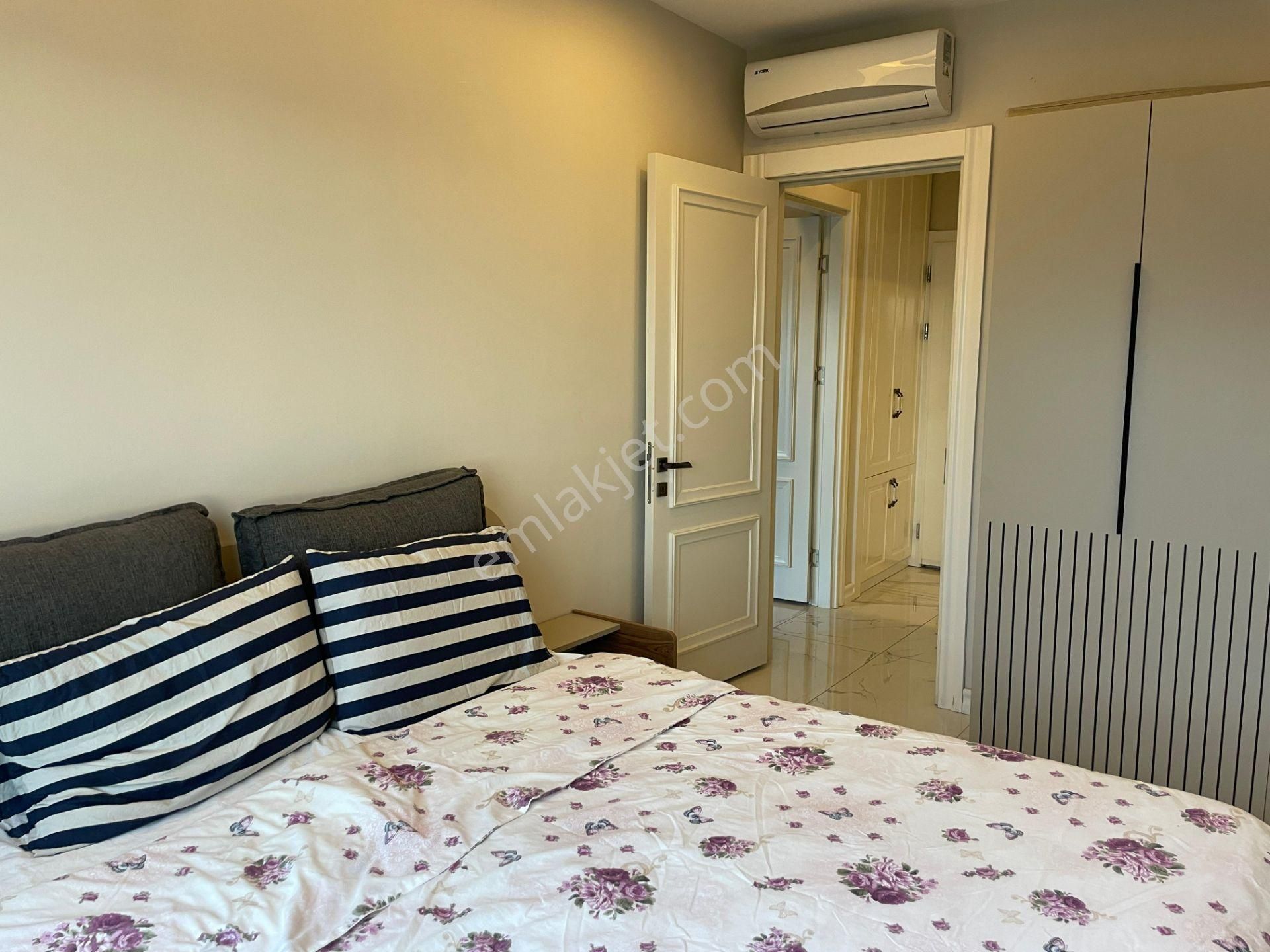 Denize Sıfır Full Aktiviteli Sitede Full Eşyalı 1+1 Daire - Görsel 14