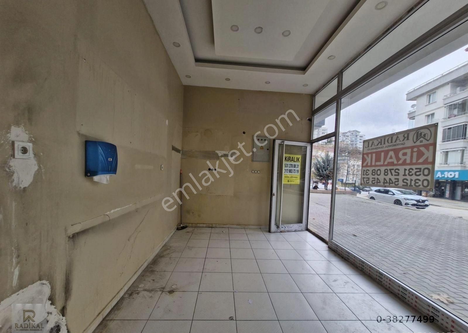 Bademlidere Mahallesi 257. Cadde Üzeri 26m2 Kiralık Kupon Dükkan-mağaza ........ - Görsel 3