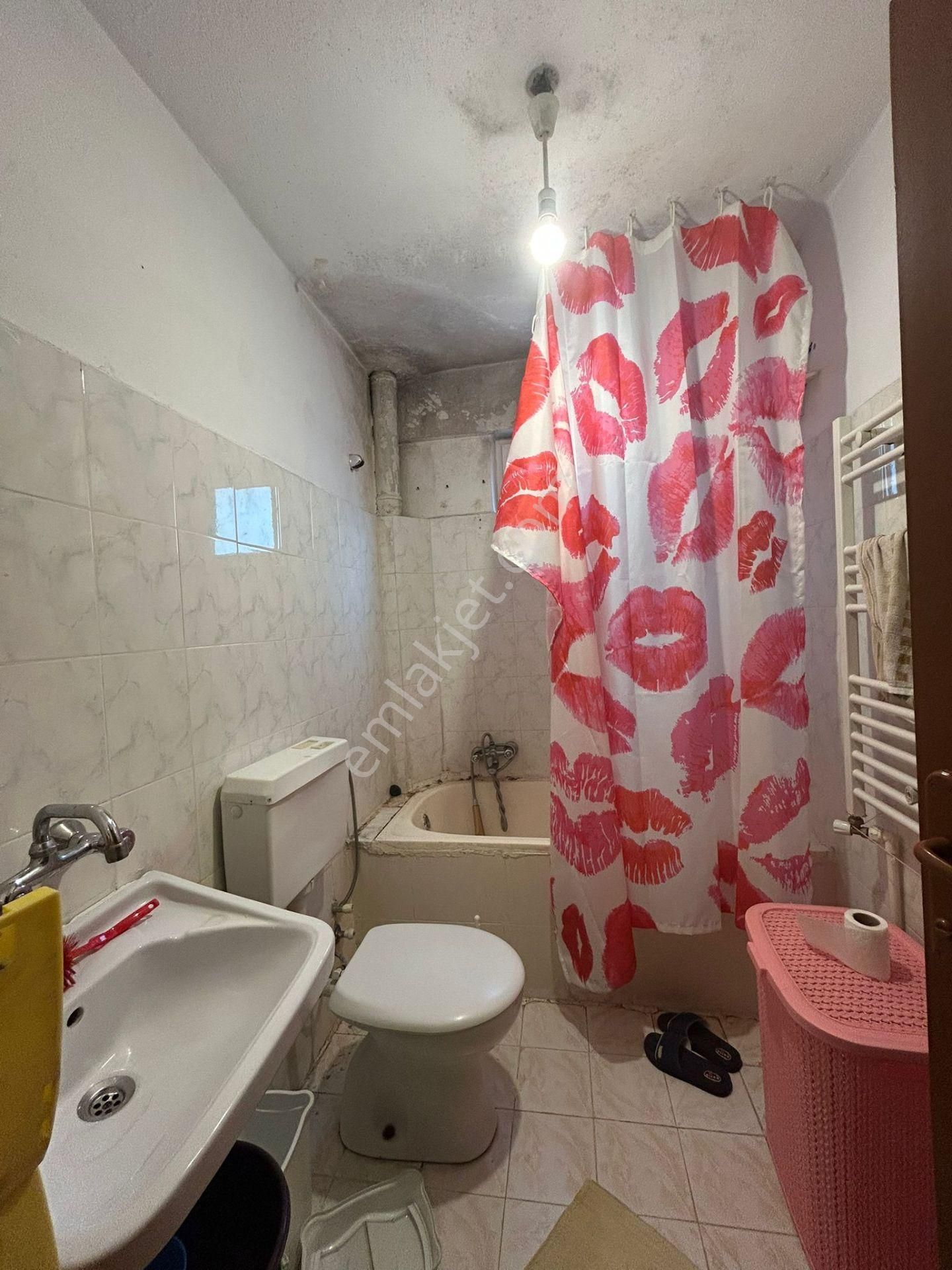 Eşyalı*kiralık*daire*kanuni Mah*merkez De*1 Ci Kat*1+1*geniş*kullanışlı* - Görsel 14