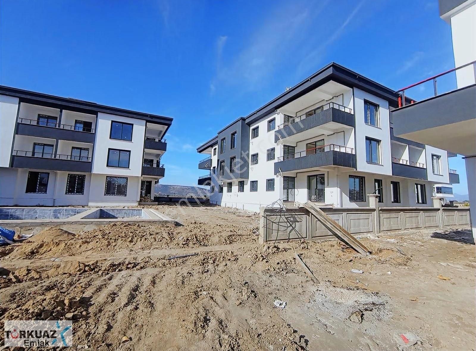 Muratbey Koruluk Arkası Villaların Yanında 3+1 Havuzlu Lüx Site - Görsel 23