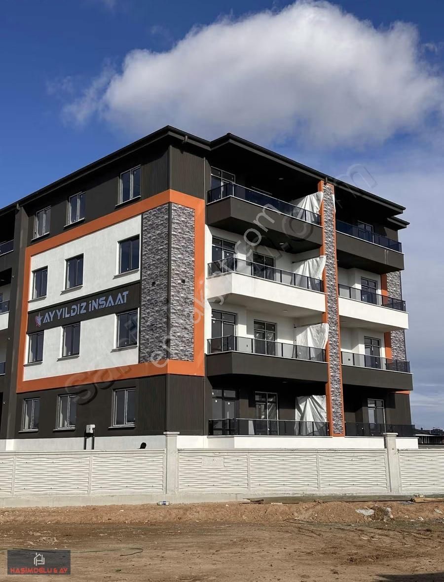 Karaaslanüzümcü Mahallesinde 2+1 Lüks Arakat Daire