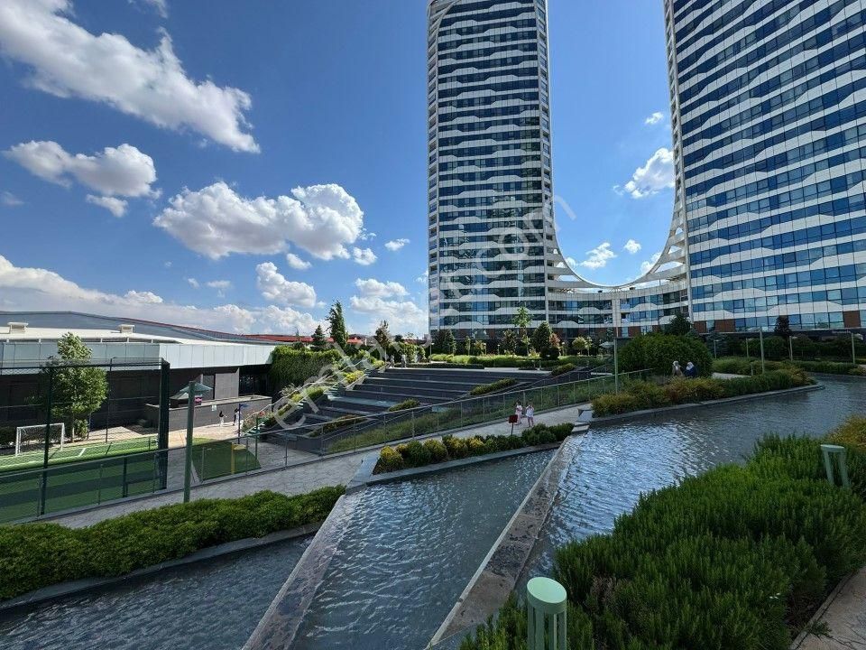 Repa Gayrimenkul Furkan Özer'den Iconova Da Sıfır 4+1 Daire