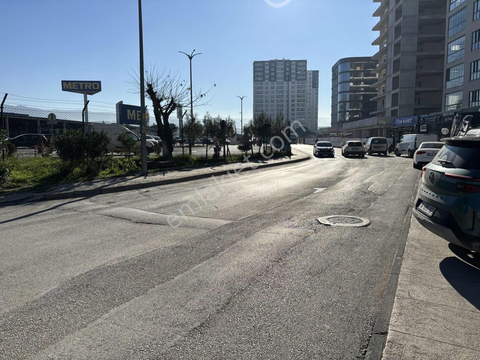 Metro Market Karşısı Yüksek Kira Getirili Satılık Dükkan - Görsel 5