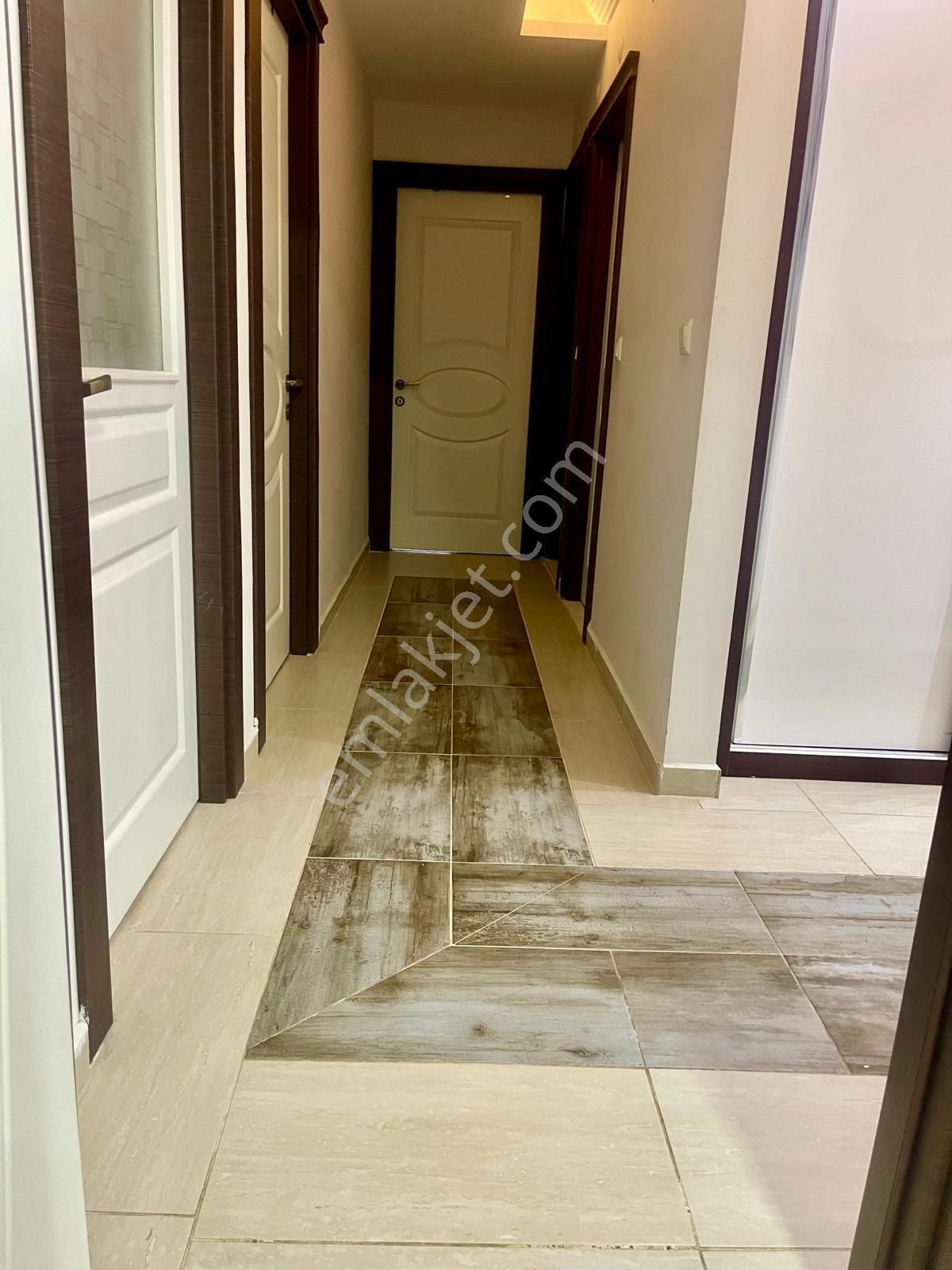 Antalya'nın Kalbinde Nezih Konumda Fırsat Eşyalı Satılık Daire - Görsel 26