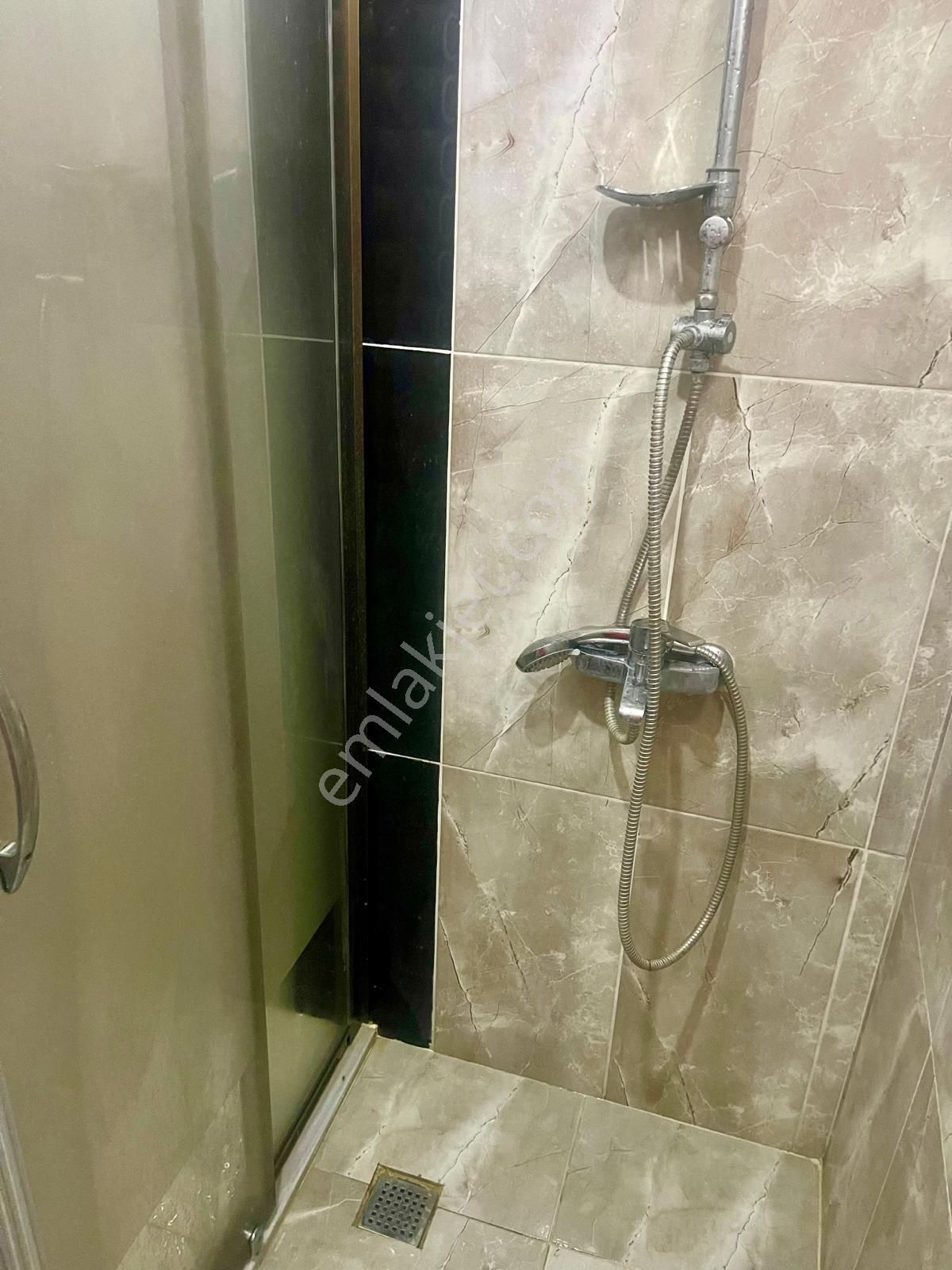 Antalya'nın Kalbinde Nezih Konumda Fırsat Eşyalı Satılık Daire - Görsel 23