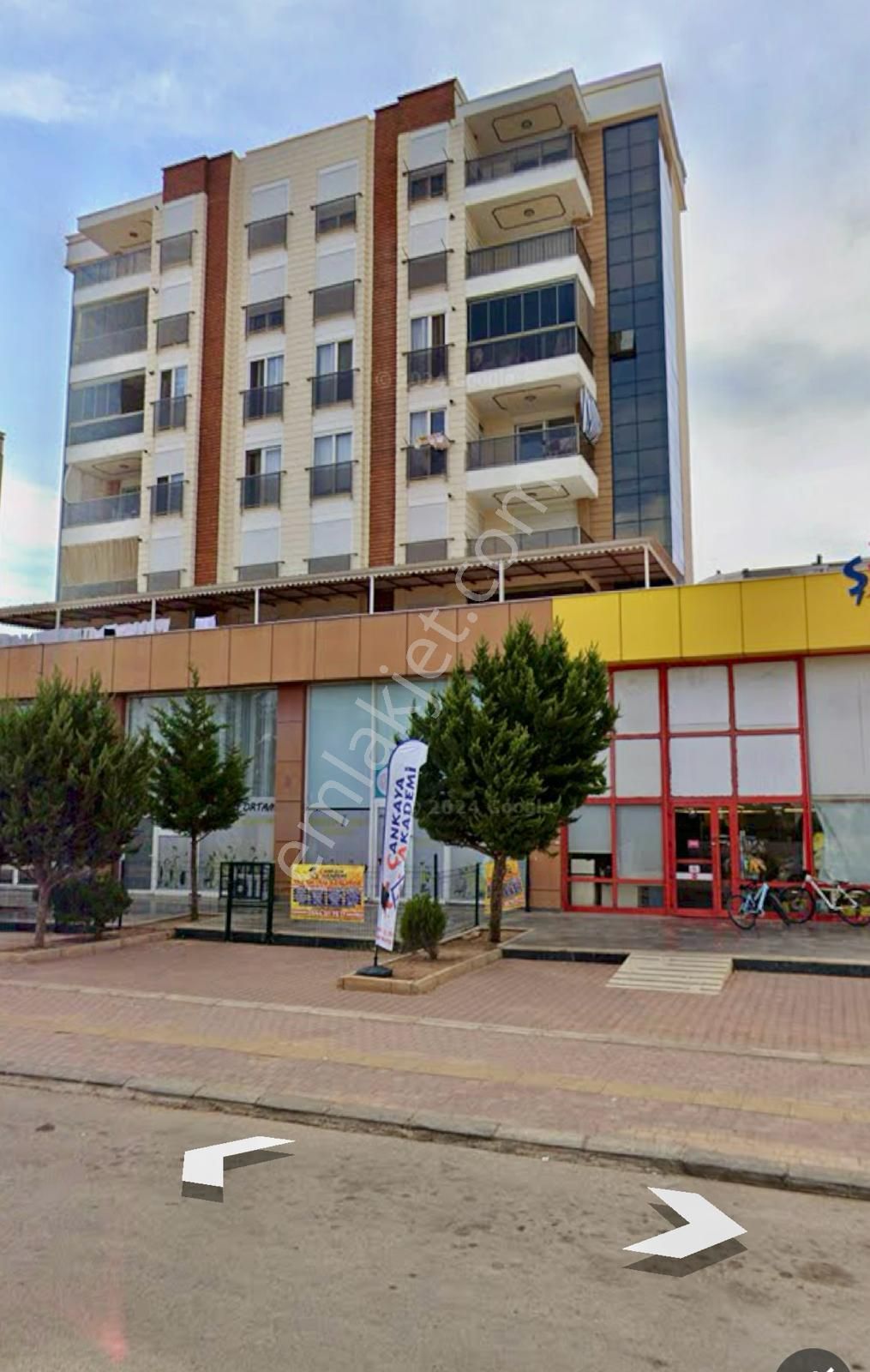 Antalya'nın Kalbinde Nezih Konumda Fırsat Eşyalı Satılık Daire - Görsel 12