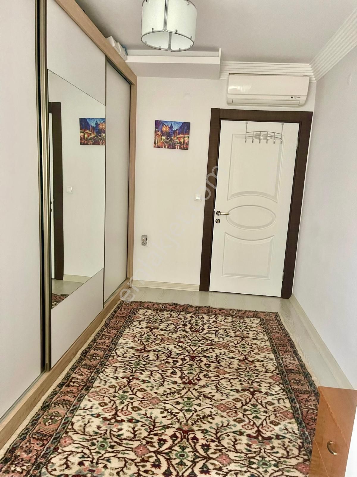 Antalya'nın Kalbinde Nezih Konumda Fırsat Eşyalı Satılık Daire - Görsel 13