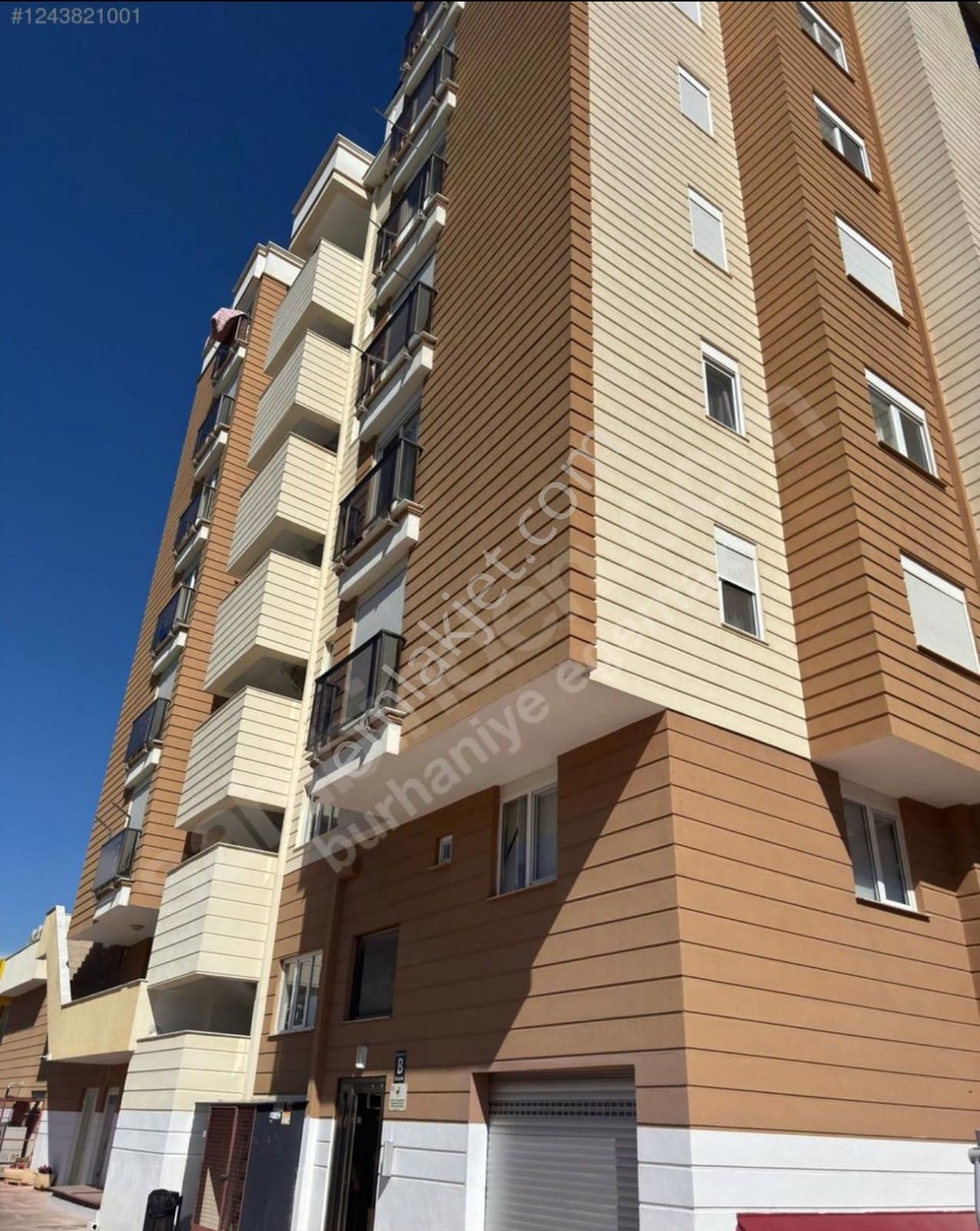 Antalya'nın Kalbinde Nezih Konumda Fırsat Eşyalı Satılık Daire